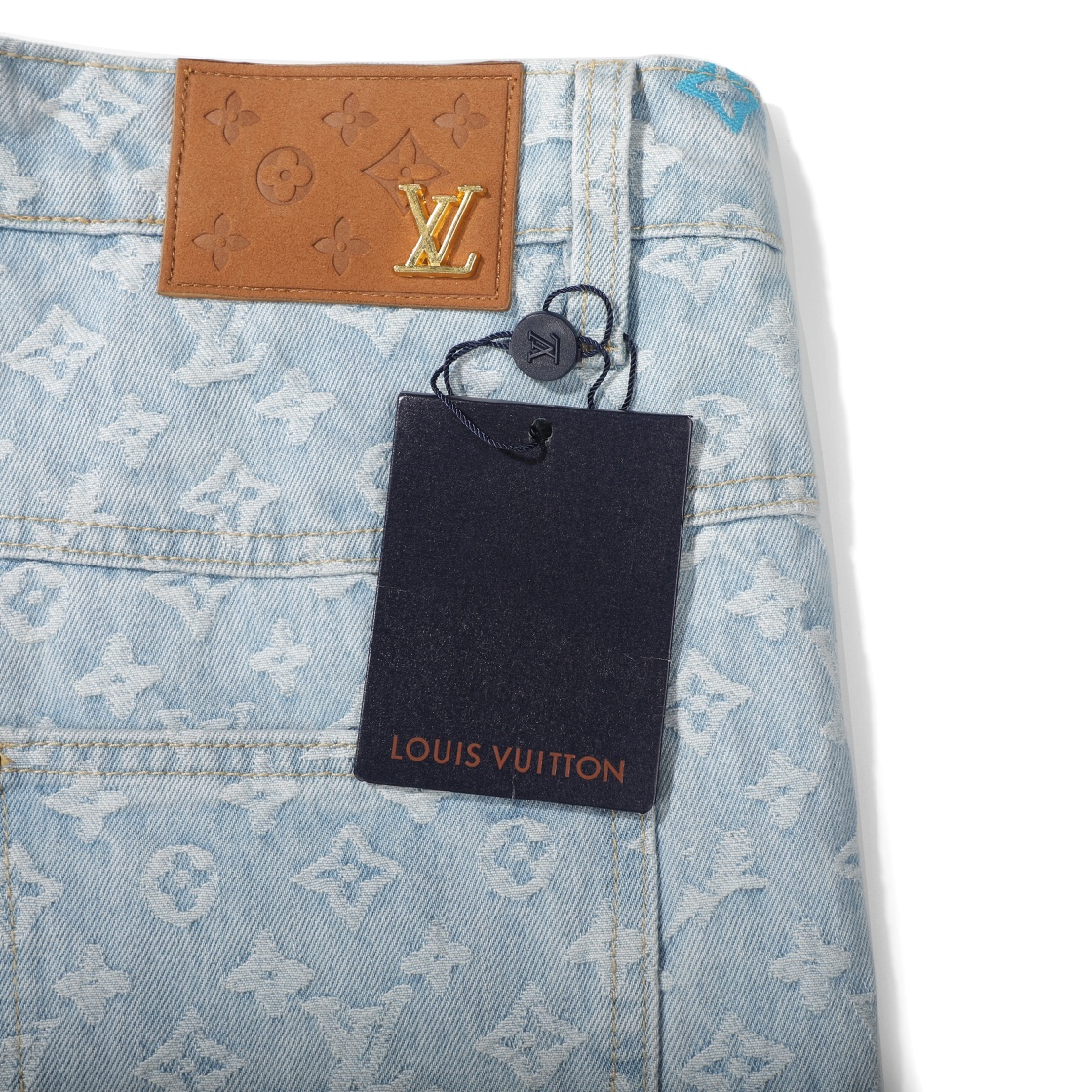 LV 高仿 彩色Monogram牛仔褲 淺藍水洗 寬鬆休閒款| 9 LV 高仿 彩色Monogram牛仔褲 淺藍水洗 寬鬆休閒款