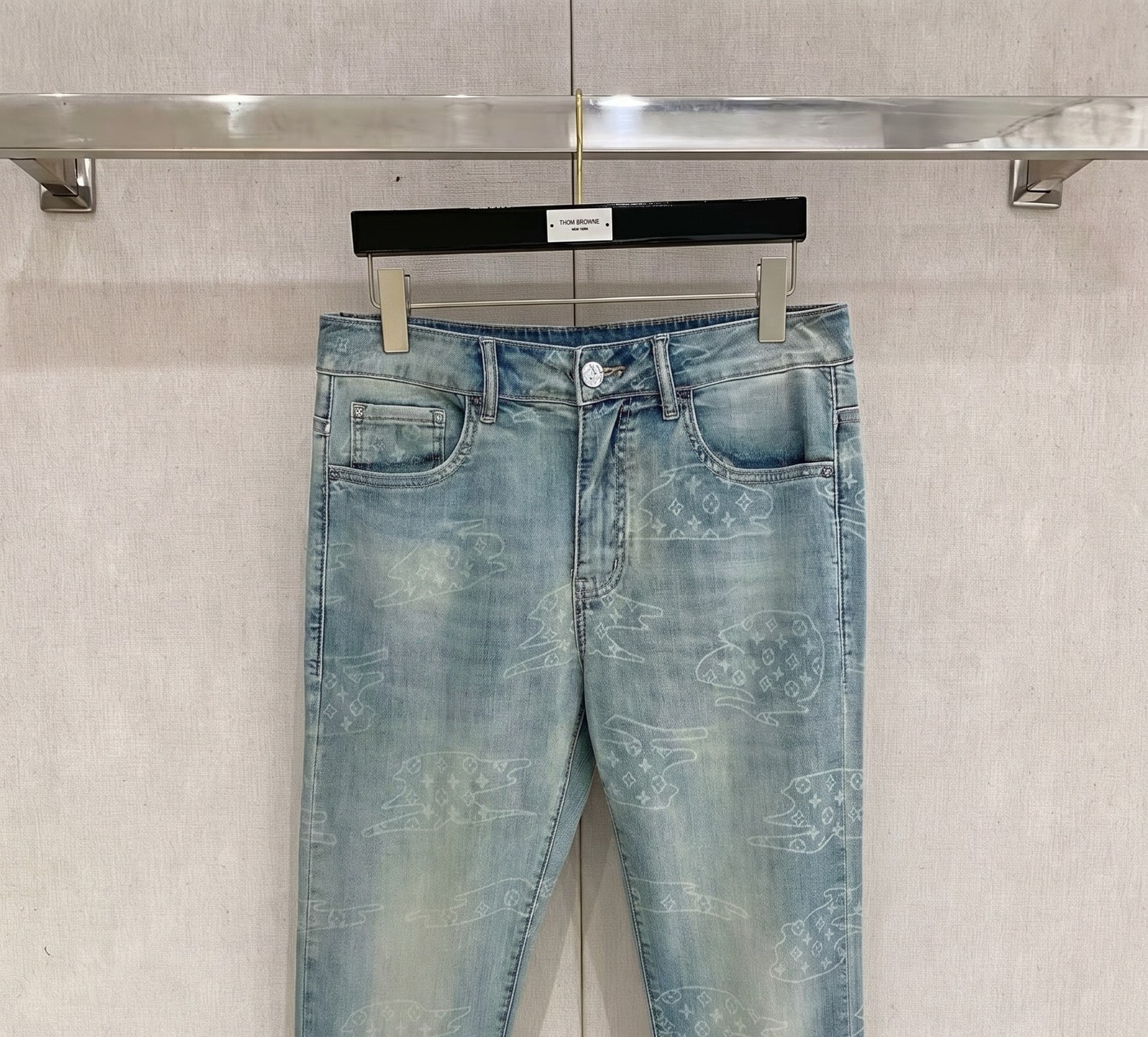 LV 原單 海洋印花牛仔褲 淺色復古做舊款 個性塗鴉丹寧褲| 13 LV 原單 海洋印花牛仔褲 淺色復古做舊款 個性塗鴉丹寧褲