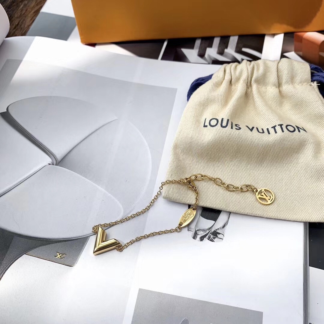 LV 原單 女款 四葉花項鍊 V字吊墜設計 玫瑰金氣質款高端飾品推薦| 7 LV 原單 女款 四葉花項鍊 V字吊墜設計 玫瑰金氣質款高端飾品推薦