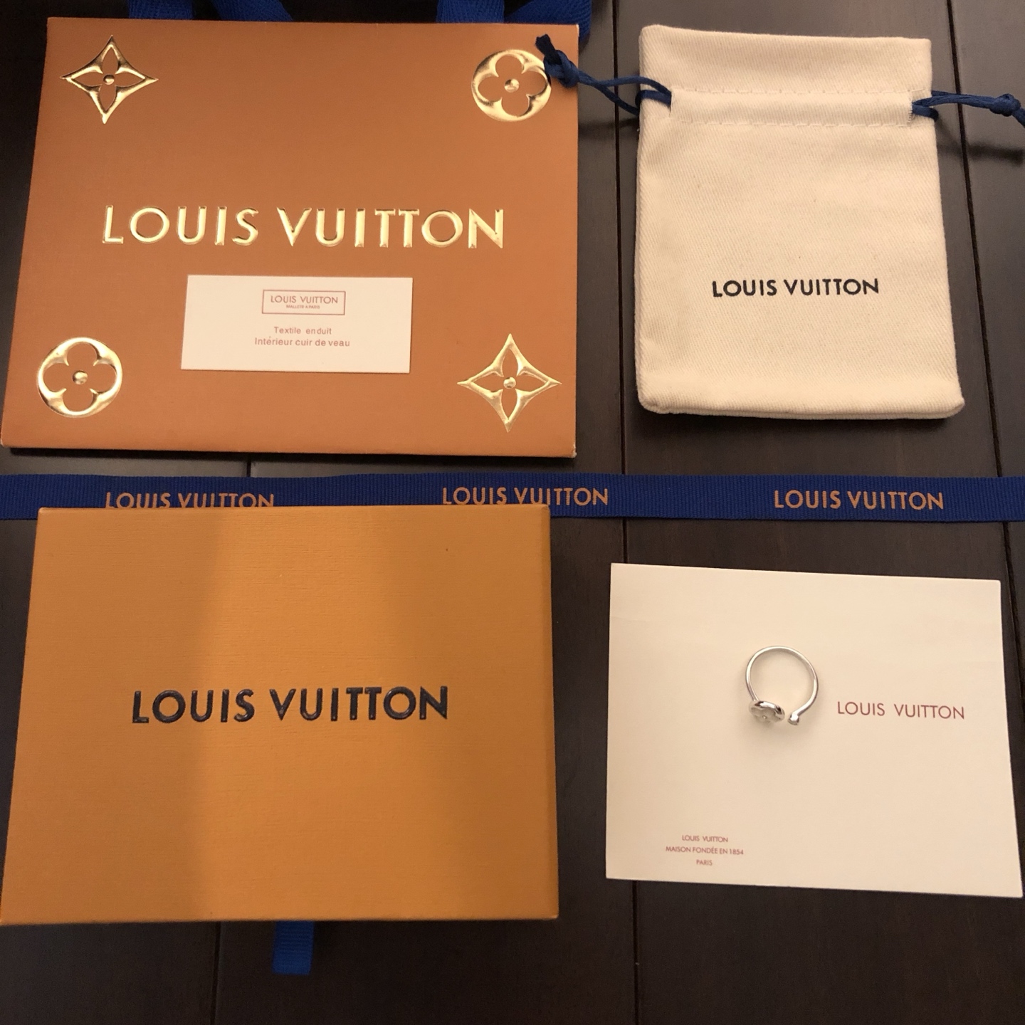 LV高仿四葉花白貝母開口戒指 時尚氣質百搭款| 7 LV高仿四葉花白貝母開口戒指 時尚氣質百搭款