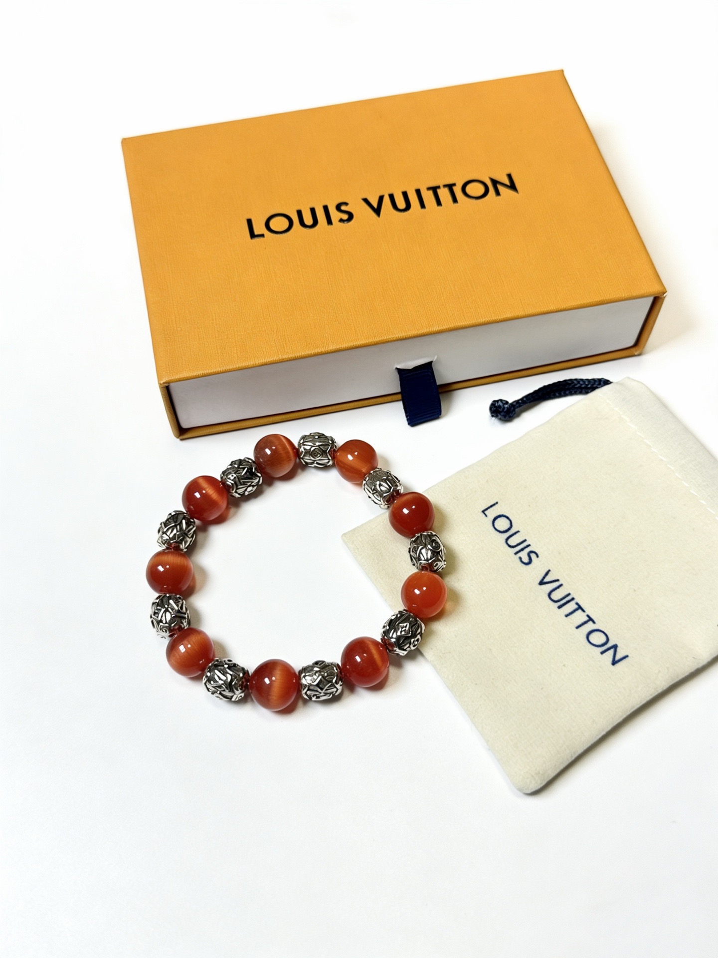 LV 一比一 橘色天然珠串手鍊 精品還原潮流配件| 9 LV 一比一 橘色天然珠串手鍊 精品還原潮流配件