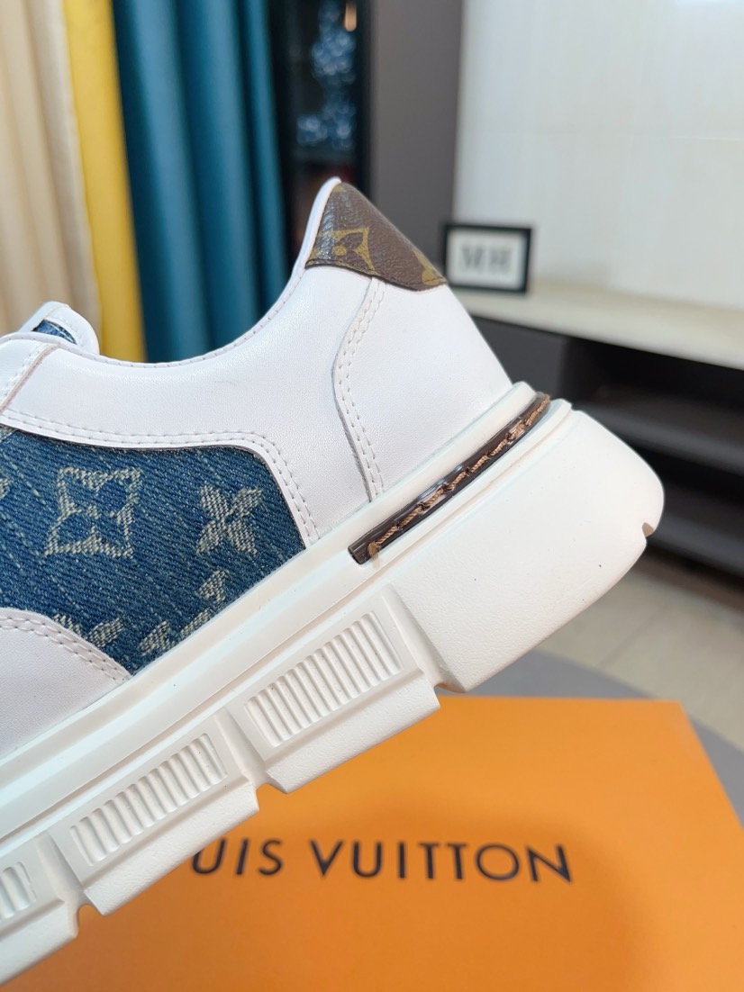 LV 高仿 男款丹寧拼接運動鞋 白藍時尚款| 9 LV 高仿 男款丹寧拼接運動鞋 白藍時尚款