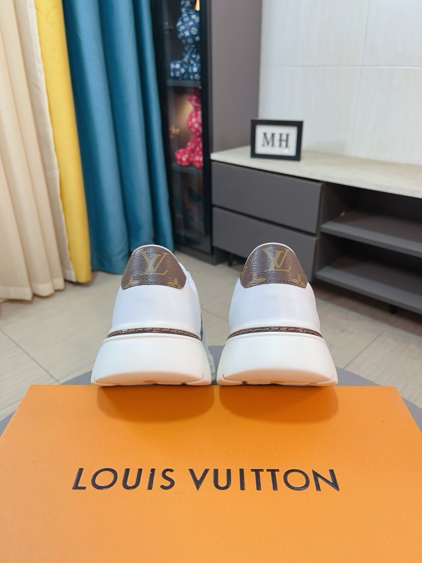 LV 高仿 男款丹寧拼接運動鞋 白藍時尚款| 7 LV 高仿 男款丹寧拼接運動鞋 白藍時尚款