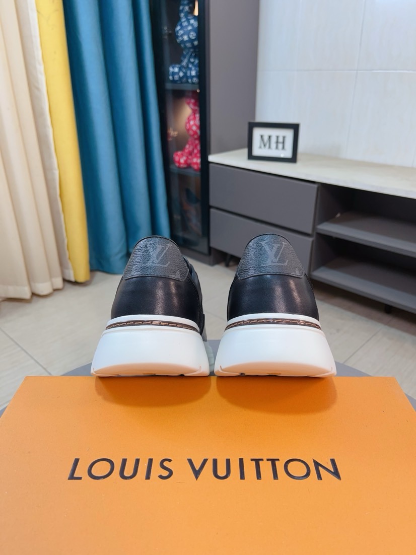 LV 一比一 男款黑色厚底運動鞋 白底對比設計| 8 LV 一比一 男款黑色厚底運動鞋 白底對比設計