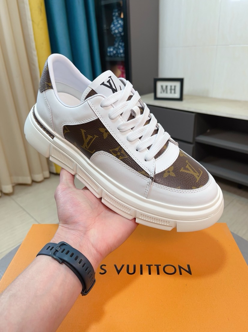 LV 原單 男款棕色Monogram厚底運動鞋 經典款| 13 LV 原單 男款棕色Monogram厚底運動鞋 經典款