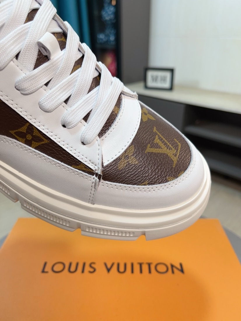 LV 原單 男款棕色Monogram厚底運動鞋 經典款| 10 LV 原單 男款棕色Monogram厚底運動鞋 經典款