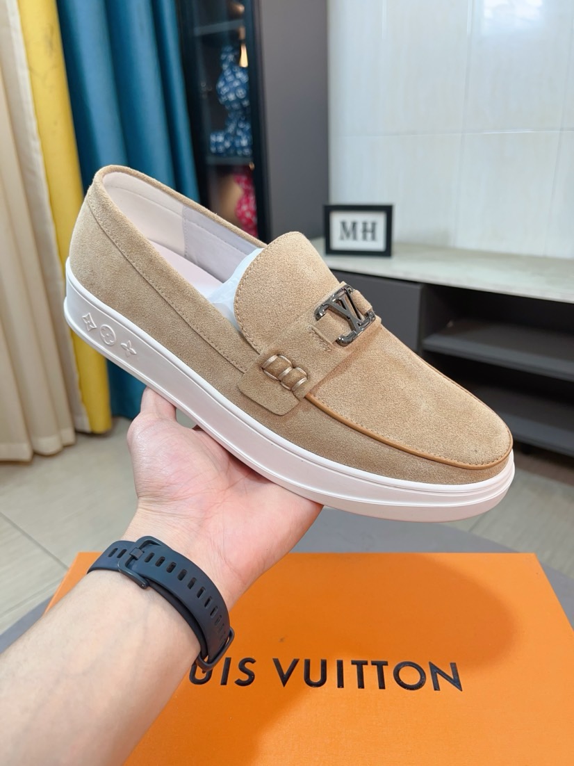 LV 高仿 男款麂皮樂福鞋 米色休閒款| 12 LV 高仿 男款麂皮樂福鞋 米色休閒款