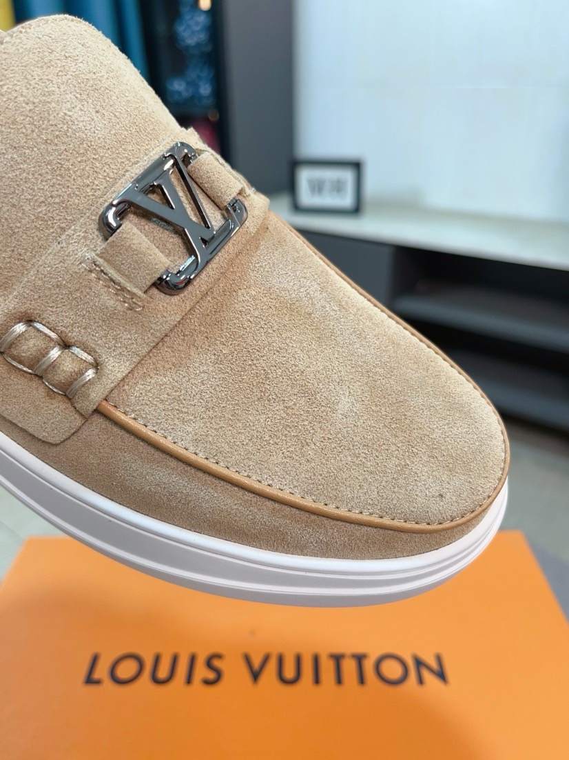 LV 高仿 男款麂皮樂福鞋 米色休閒款| 9 LV 高仿 男款麂皮樂福鞋 米色休閒款