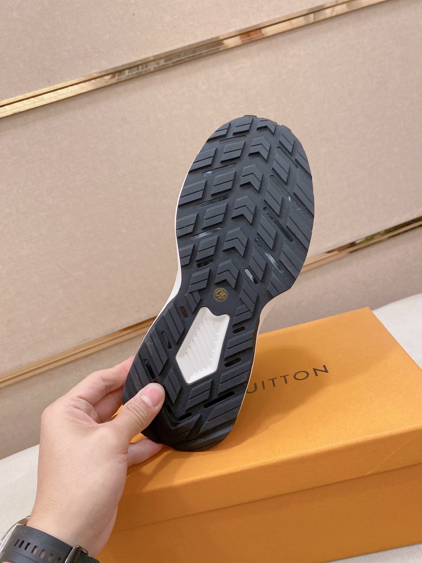 LV 原單 拼接設計運動鞋 Monogram印花休閒跑鞋 男款| 7 LV 原單 拼接設計運動鞋 Monogram印花休閒跑鞋 男款