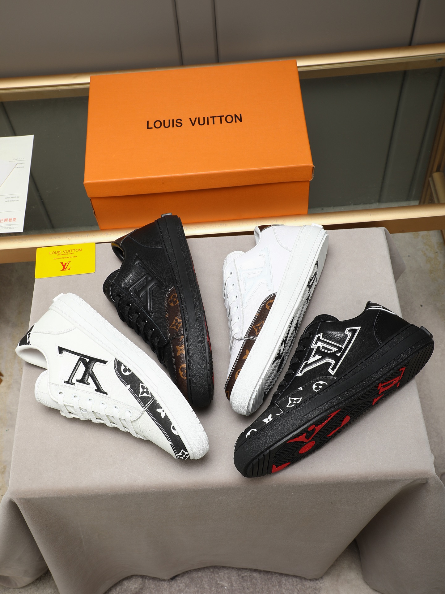 LV A貨 男款 黑白拼接板鞋 經典設計 潮流百搭款| 7 LV A貨 男款 黑白拼接板鞋 經典設計 潮流百搭款