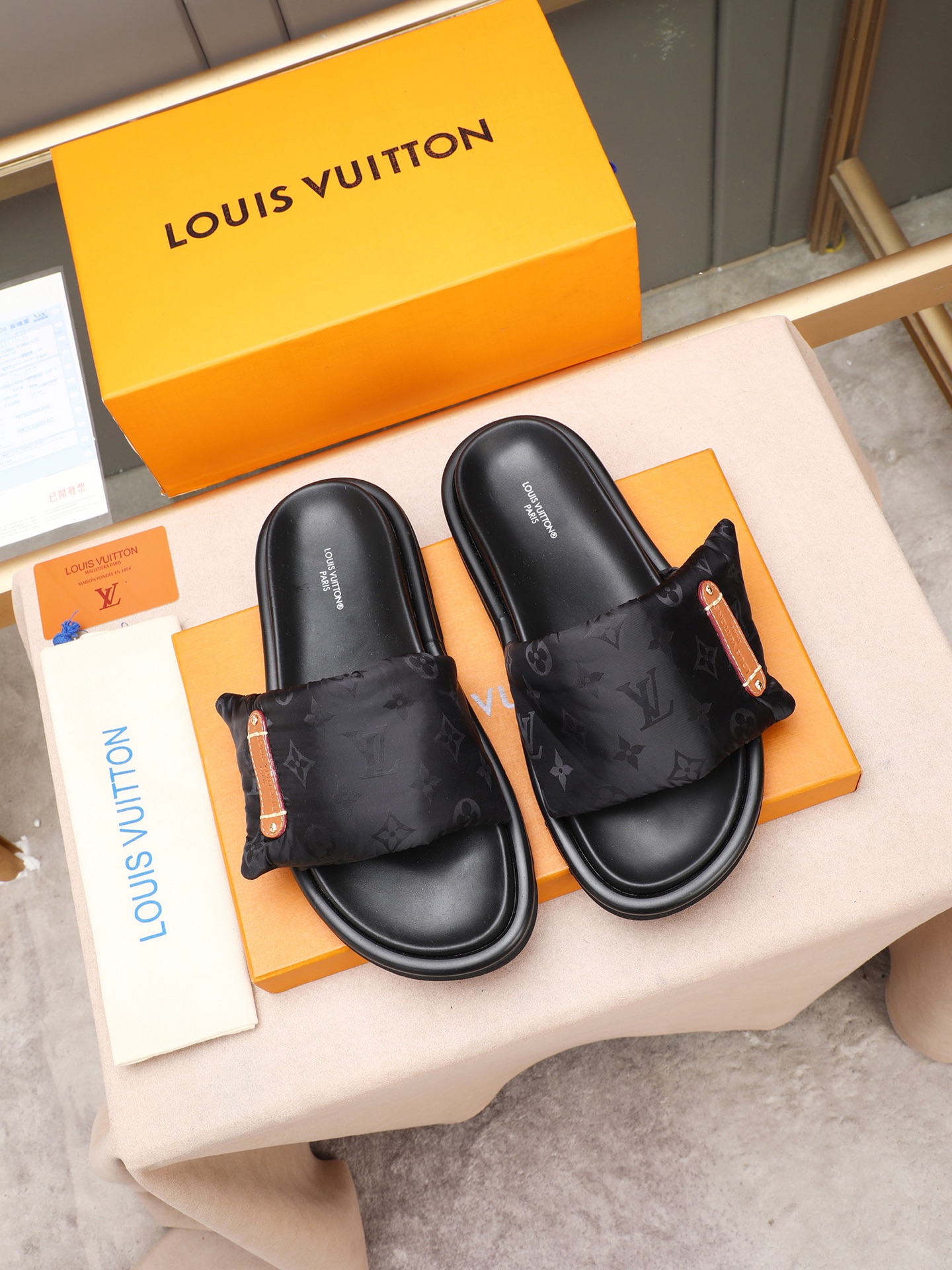 LV 原單 丹寧Monogram厚底拖鞋 藍色休閒款| 7 LV 原單 丹寧Monogram厚底拖鞋 藍色休閒款