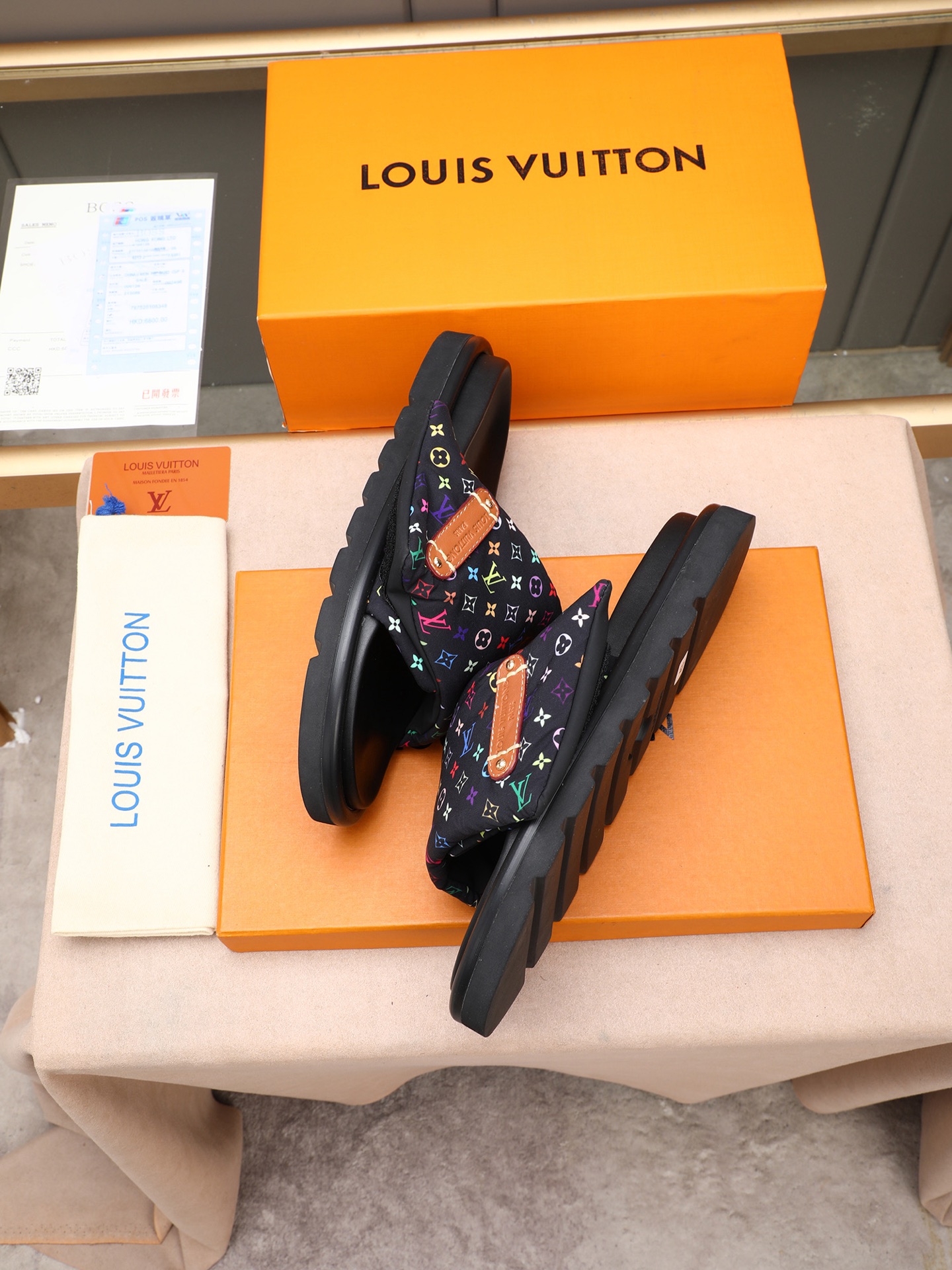LV A貨 彩色丹寧Monogram厚底拖鞋 潮流款| 8 LV A貨 彩色丹寧Monogram厚底拖鞋 潮流款