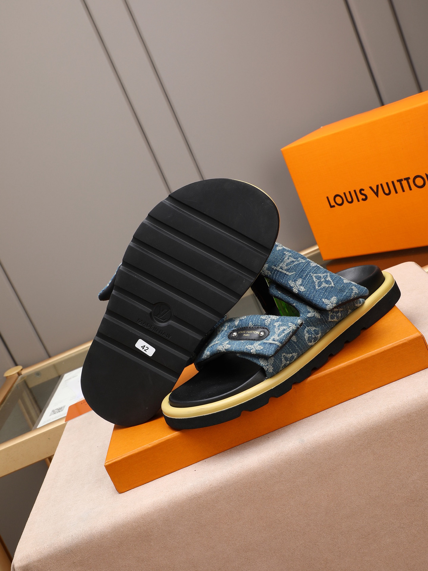 LV 原單 牛仔丹寧印花厚底拖鞋 高端休閒一字拖 藍色| 13 LV 原單 牛仔丹寧印花厚底拖鞋 高端休閒一字拖 藍色