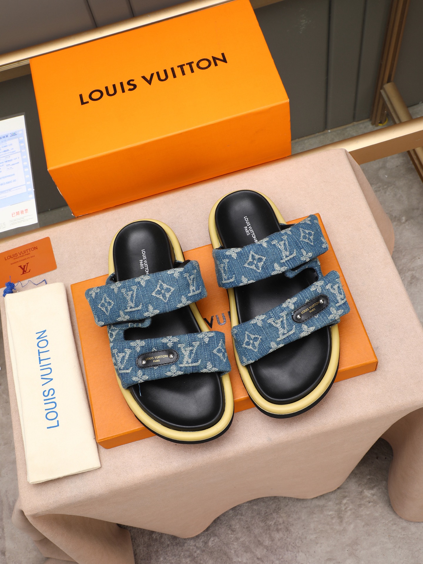 LV 原單 牛仔丹寧印花厚底拖鞋 高端休閒一字拖 藍色| 8 LV 原單 牛仔丹寧印花厚底拖鞋 高端休閒一字拖 藍色