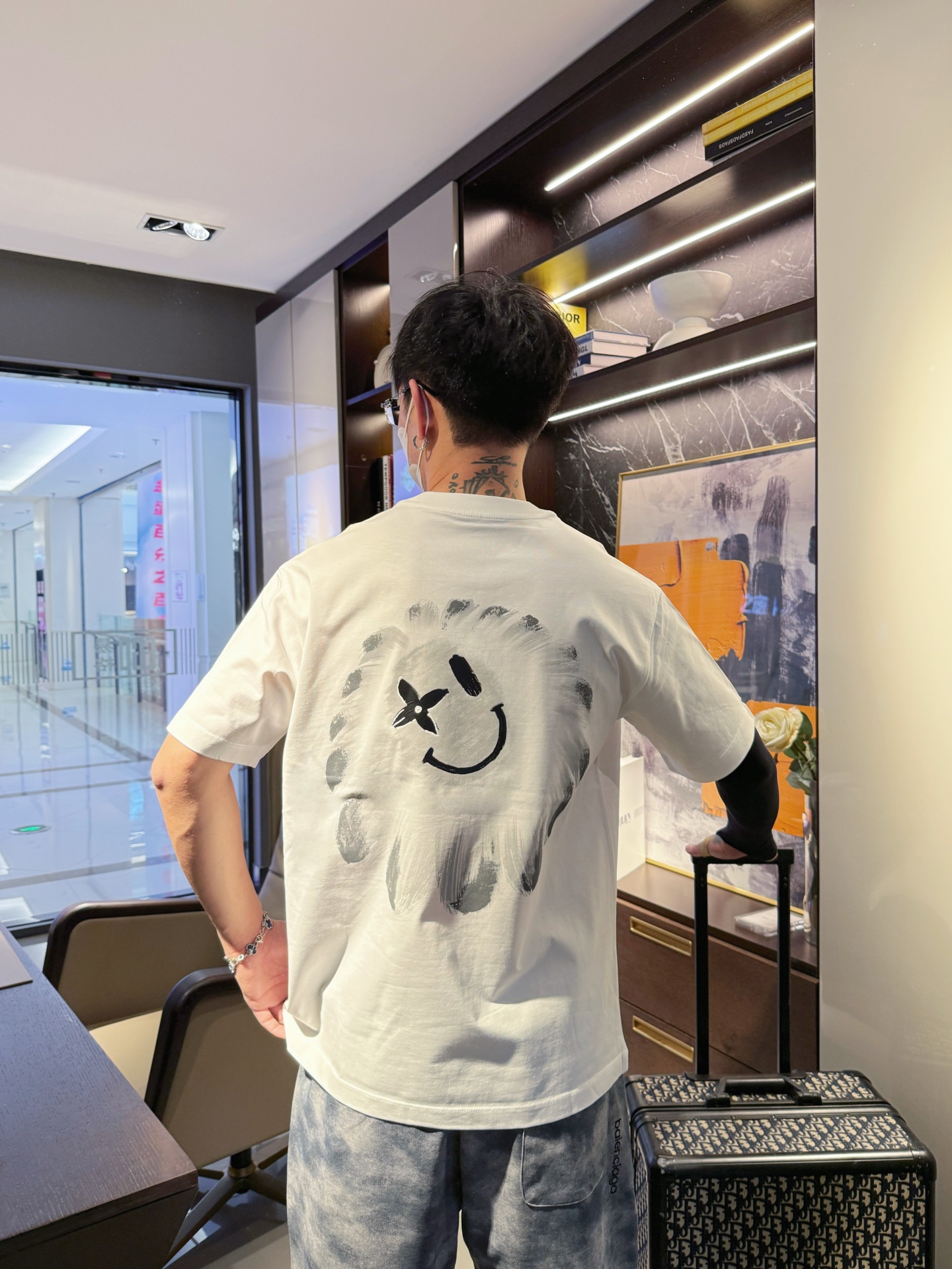 LV原單 简约刺绣Logo短袖T恤 白色百搭款| 12 LV原單 简约刺绣Logo短袖T恤 白色百搭款