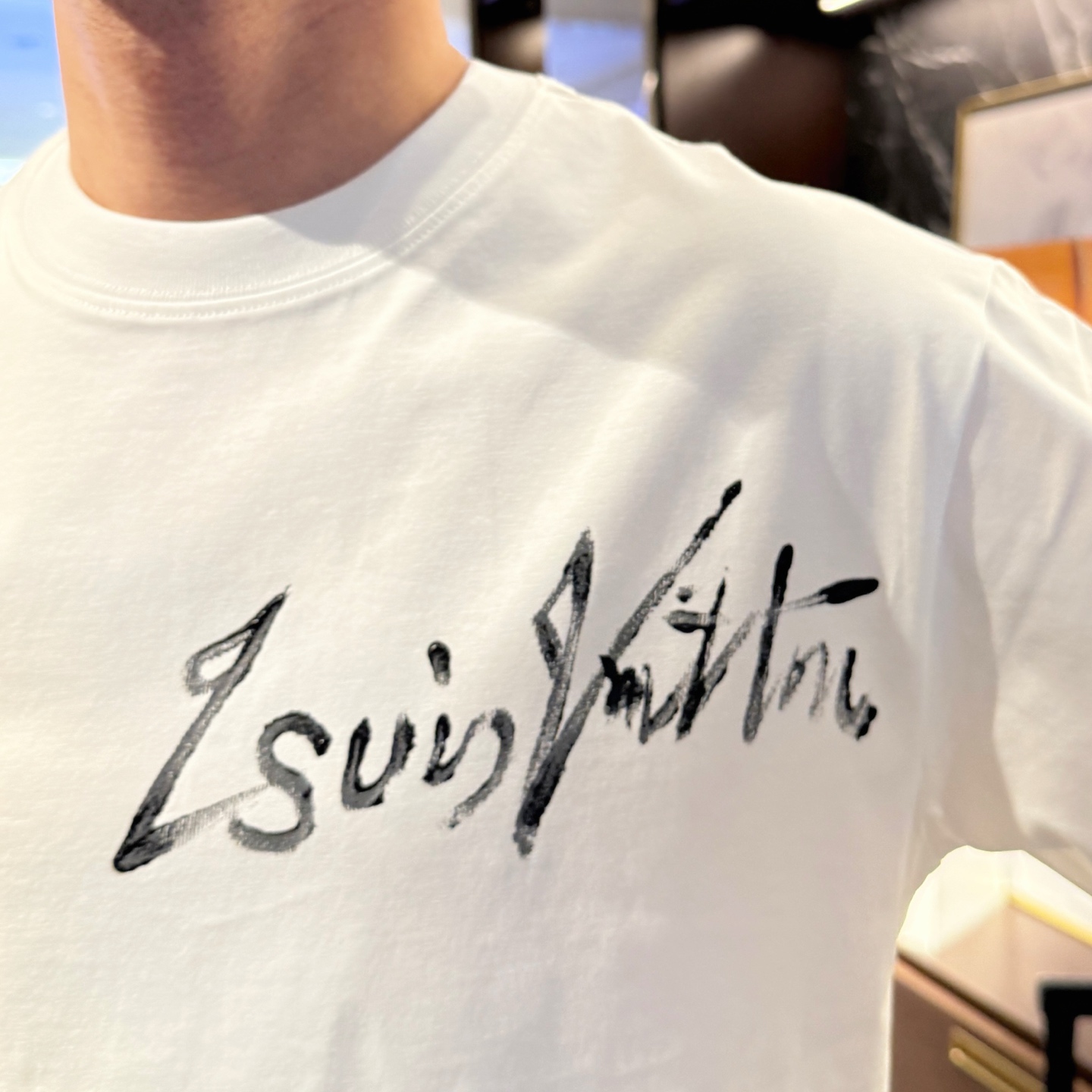 LV原單 简约刺绣Logo短袖T恤 白色百搭款| 8 LV原單 简约刺绣Logo短袖T恤 白色百搭款