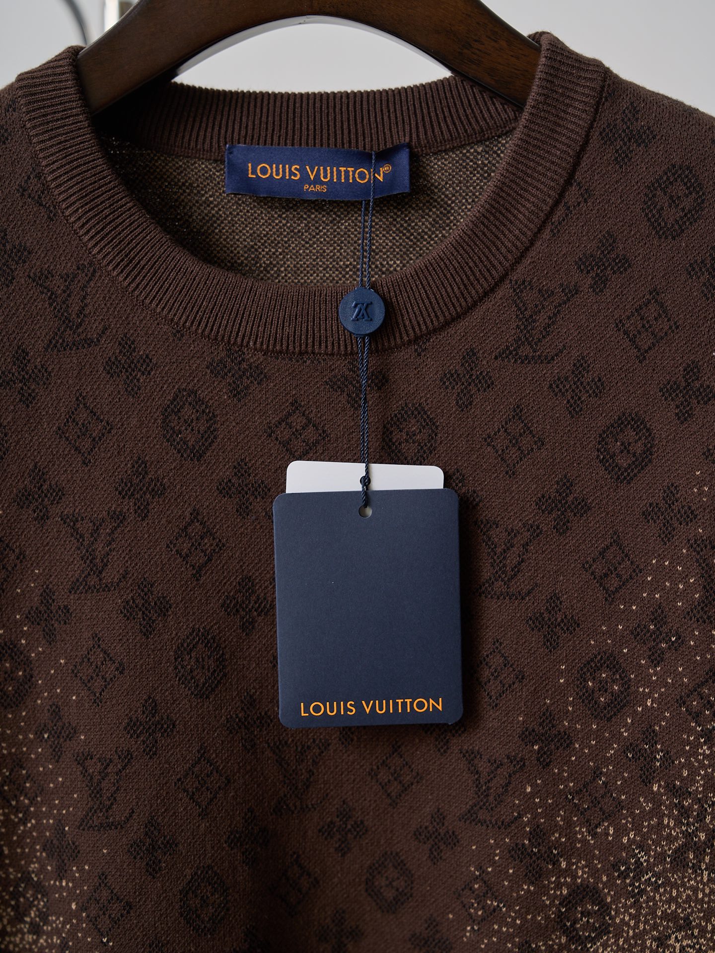 LV 一比一 滿版Monogram漸層針織短袖T恤 咖啡色休閒款| 12 LV 一比一 滿版Monogram漸層針織短袖T恤 咖啡色休閒款