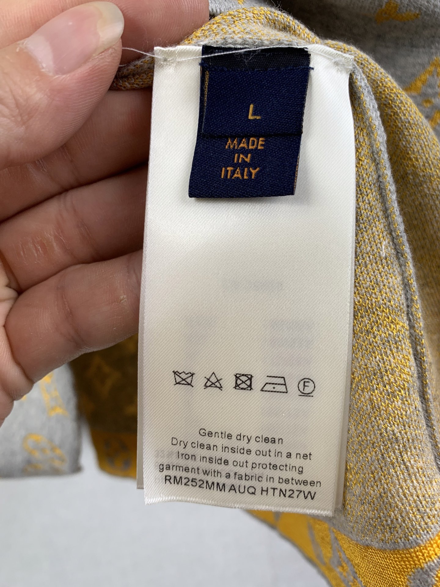 LV 一比一 滿版Monogram針織短袖T恤 灰色經典休閒款| 15 LV 一比一 滿版Monogram針織短袖T恤 灰色經典休閒款