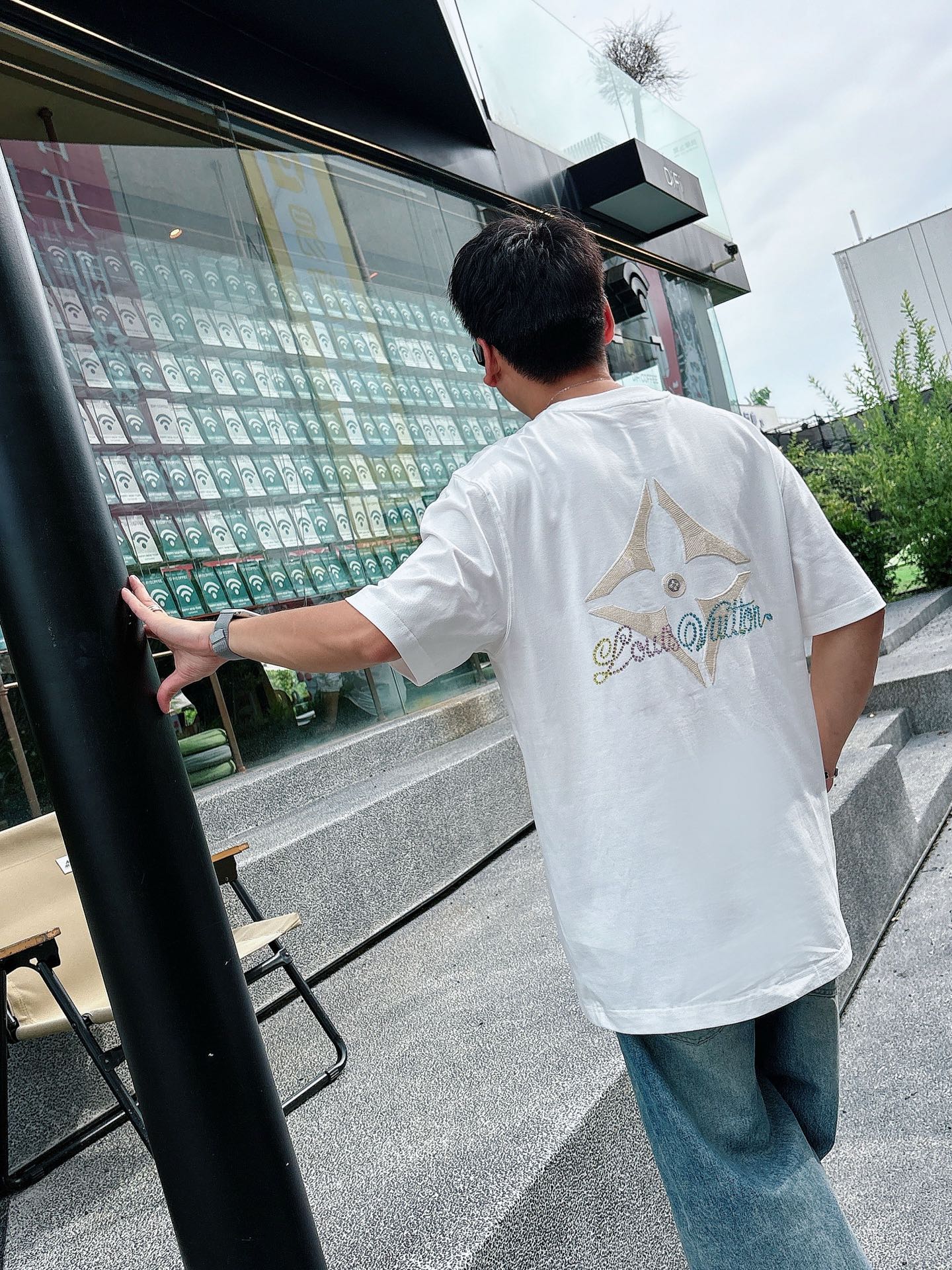 LV 高仿 字母印花短袖T恤 白色潮流款 男士寬鬆休閒上衣| 8 LV 高仿 字母印花短袖T恤 白色潮流款 男士寬鬆休閒上衣