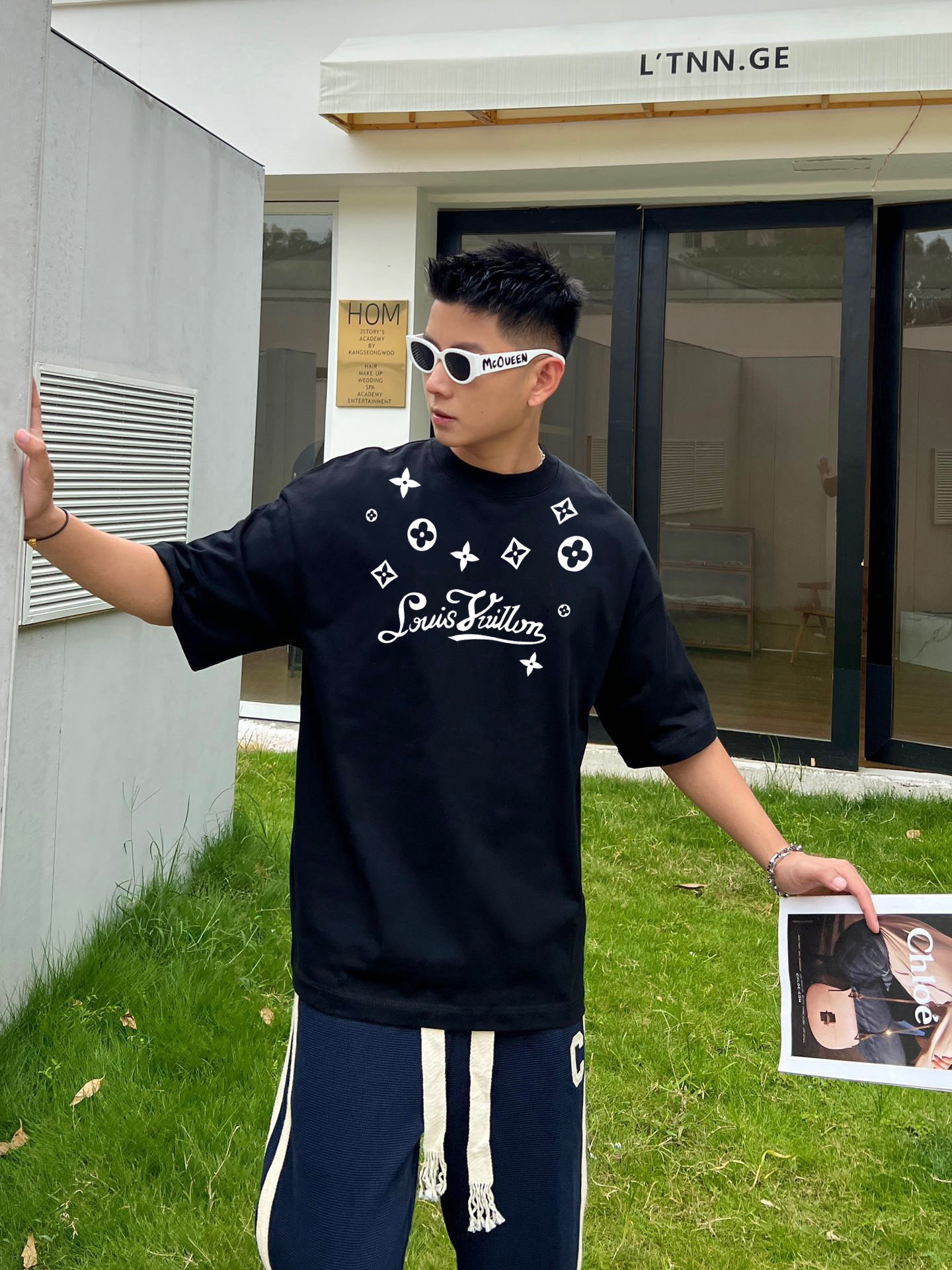 LV原單短袖T恤 經典滿版Logo印花設計 寬鬆百搭款 黑色| 11 LV原單短袖T恤 經典滿版Logo印花設計 寬鬆百搭款 黑色