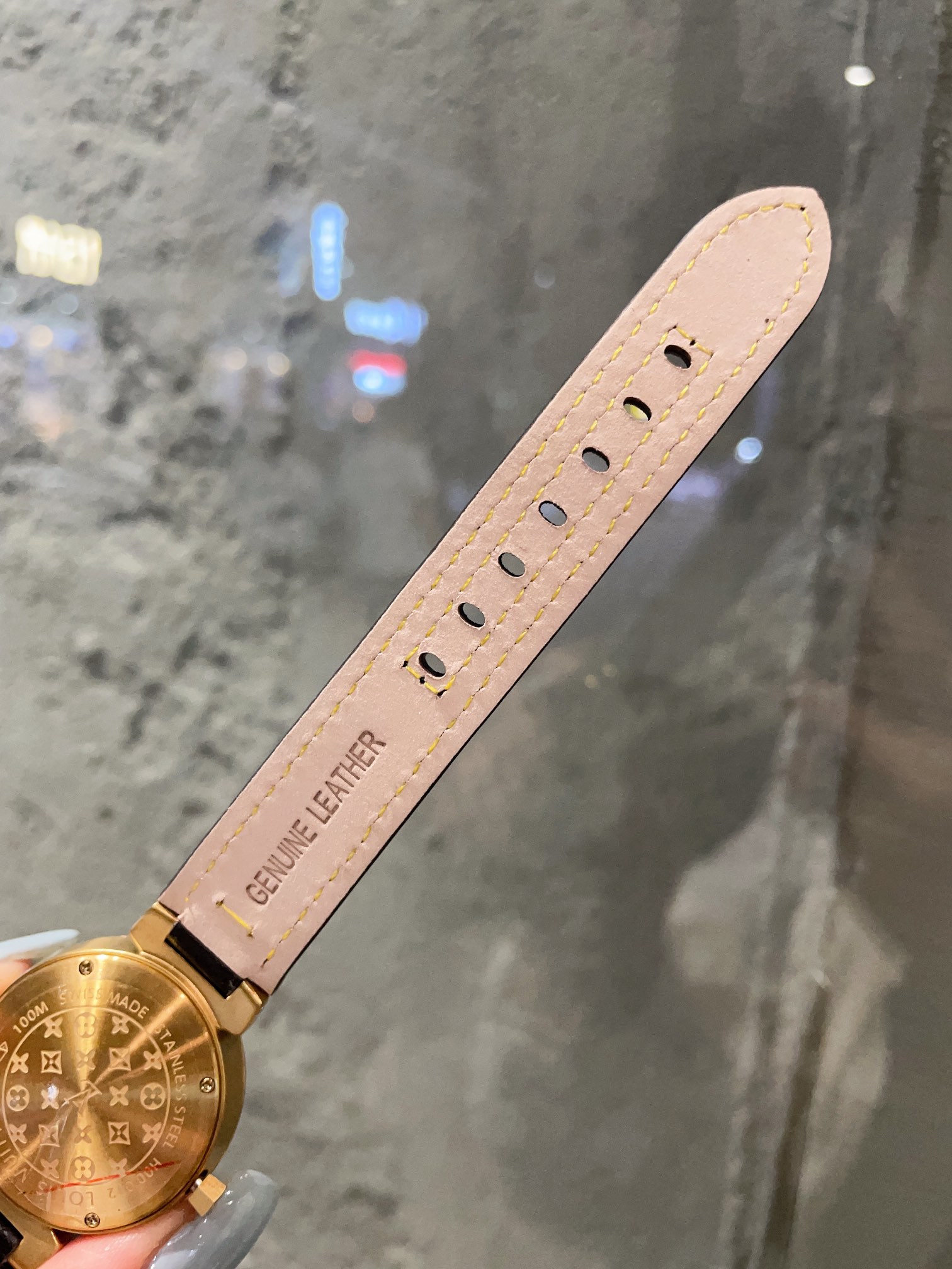 LV 高仿 女款 滿鑽花卉錶盤皮帶手錶 輕奢氣質百搭款| 10 LV 高仿 女款 滿鑽花卉錶盤皮帶手錶 輕奢氣質百搭款