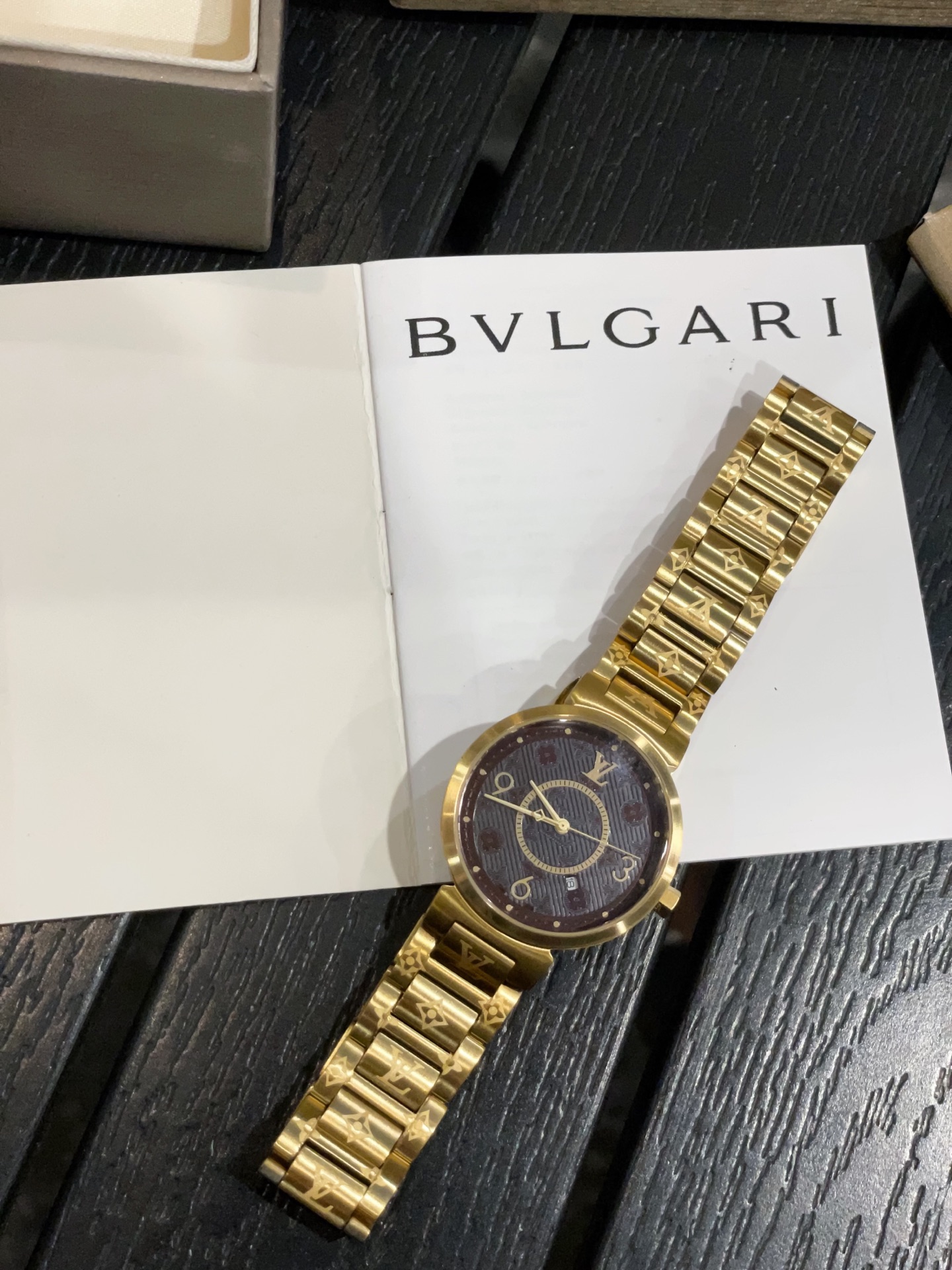 LV 一比一 女款 金屬鏈帶復古手錶 高級感通勤款| 9 LV 一比一 女款 金屬鏈帶復古手錶 高級感通勤款