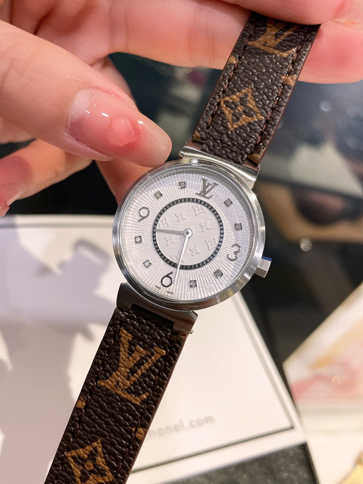 LV 高仿 女款 Monogram 錶帶簡約數字盤手錶 氣質款| 14 LV 高仿 女款 Monogram 錶帶簡約數字盤手錶 氣質款