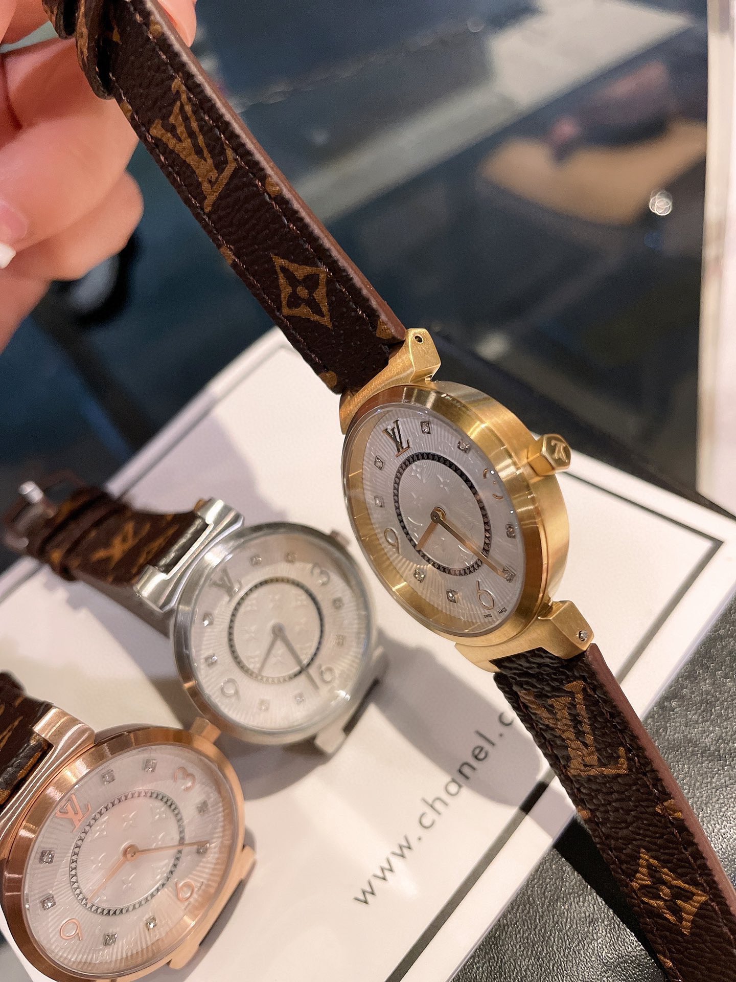 LV 高仿 女款 Monogram 錶帶簡約數字盤手錶 氣質款| 10 LV 高仿 女款 Monogram 錶帶簡約數字盤手錶 氣質款