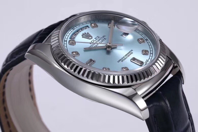 高仿 Rolex 總統表淺藍盤鋼殼皮帶星期日历高仿男士腕錶| 9 高仿 Rolex 總統表淺藍盤鋼殼皮帶星期日历高仿男士腕錶