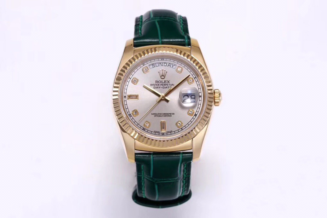 高仿 Rolex 總統表香檳盤金殼綠色皮帶星期日历高仿腕錶