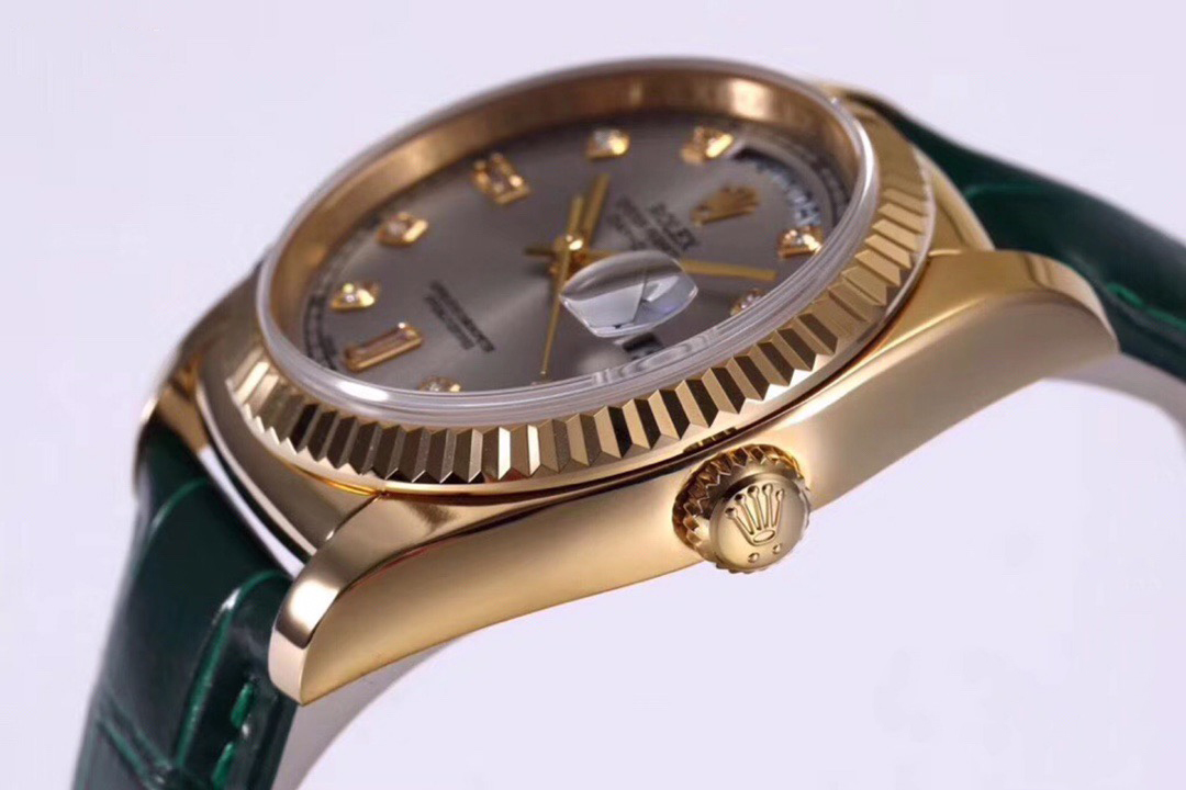 高仿 Rolex 總統表香檳盤金殼綠色皮帶星期日历高仿腕錶| 11 高仿 Rolex 總統表香檳盤金殼綠色皮帶星期日历高仿腕錶