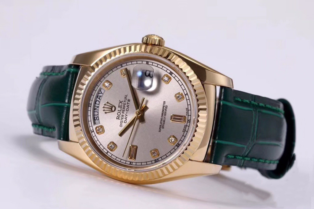 高仿 Rolex 總統表香檳盤金殼綠色皮帶星期日历高仿腕錶| 9 高仿 Rolex 總統表香檳盤金殼綠色皮帶星期日历高仿腕錶