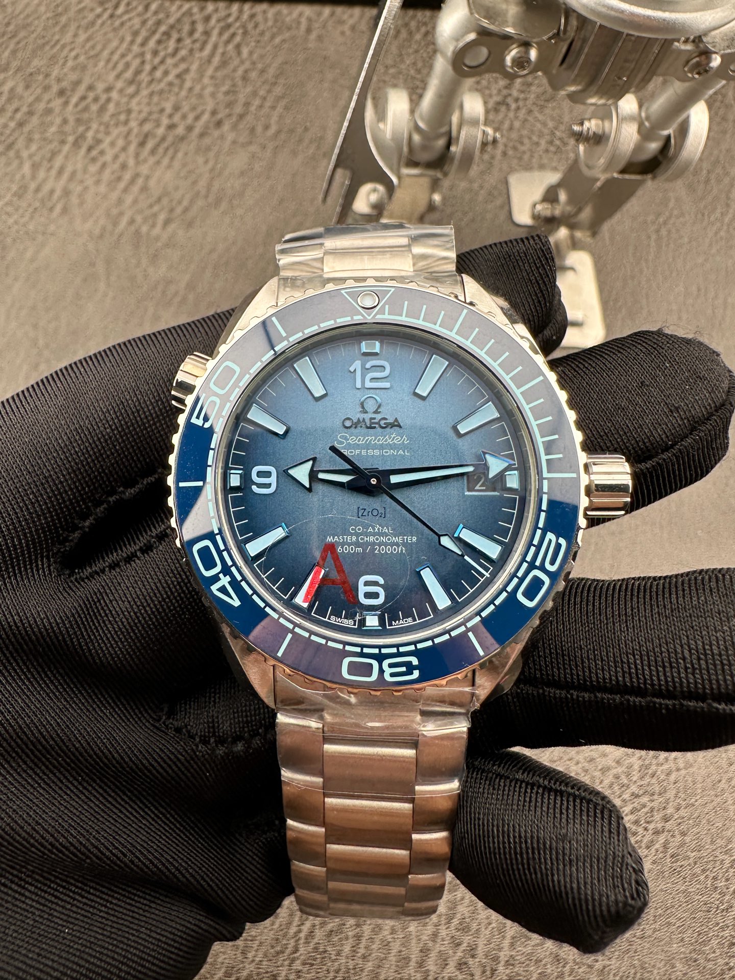 高仿 Rolex 總統表鑽圈黑盤金帶星期日历高仿高端腕錶| 14 高仿 Rolex 總統表鑽圈黑盤金帶星期日历高仿高端腕錶