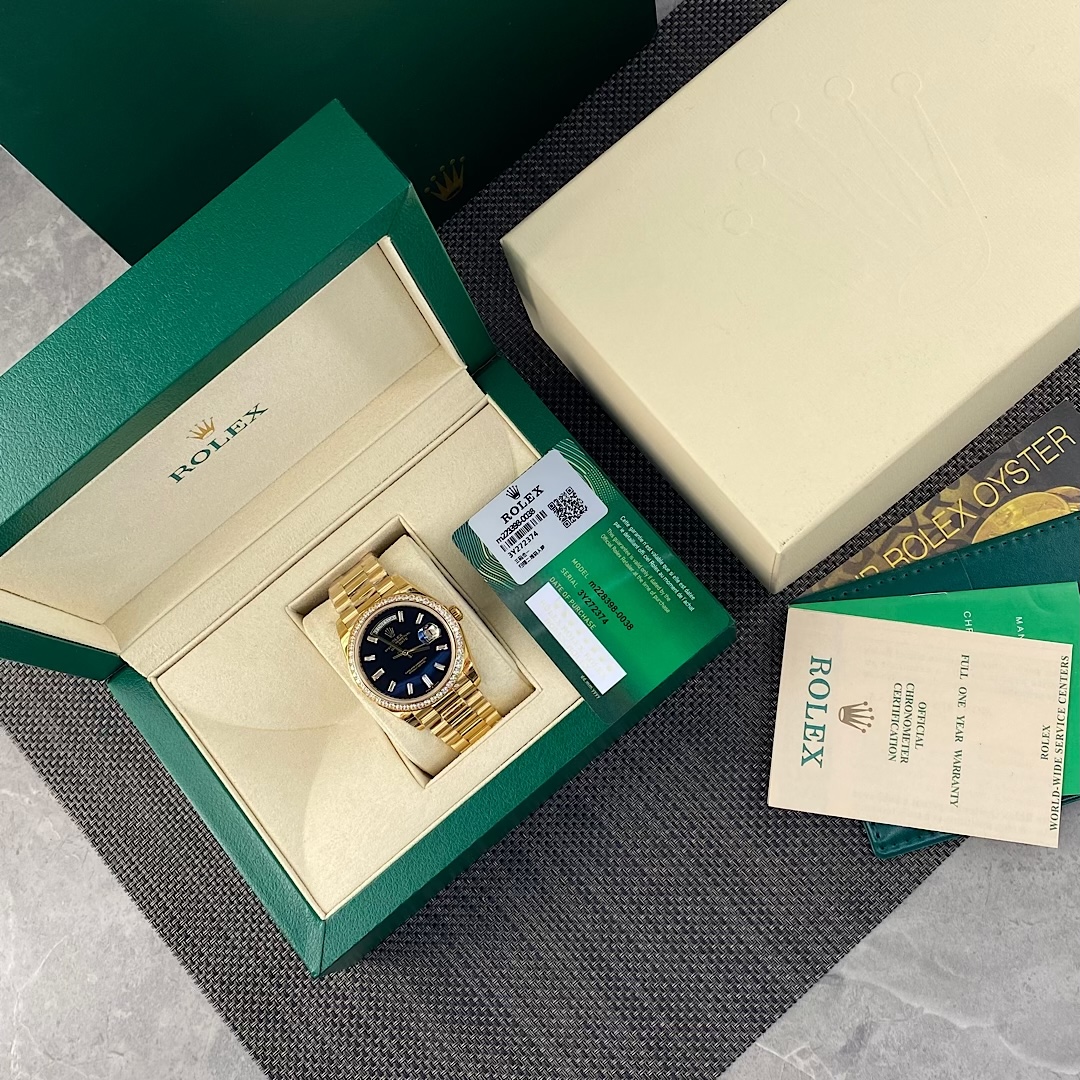 A貨 Rolex 總統表鑽圈黑盤金帶星期日历高仿奢華款腕錶