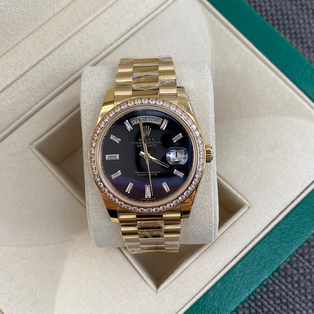 A貨 Rolex 總統表鑽圈黑盤金帶星期日历高仿奢華款腕錶| 12 A貨 Rolex 總統表鑽圈黑盤金帶星期日历高仿奢華款腕錶