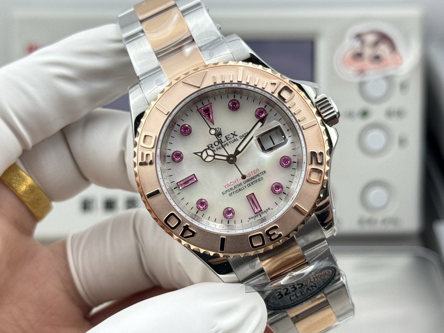 Rolex高仿 Yacht-Master 玫瑰金珍珠母贝粉钻女款机械腕表| 14 Rolex高仿 Yacht-Master 玫瑰金珍珠母贝粉钻女款机械腕表