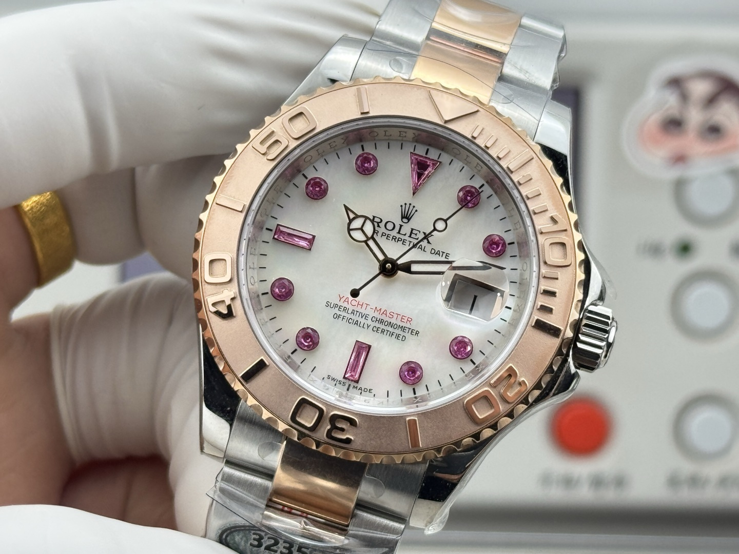 Rolex高仿 Yacht-Master 玫瑰金珍珠母贝粉钻女款机械腕表| 9 Rolex高仿 Yacht-Master 玫瑰金珍珠母贝粉钻女款机械腕表