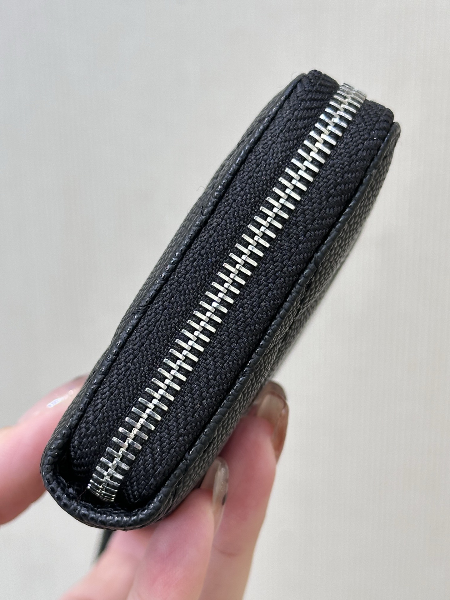 Chanel 高仿 黑色菱格長夾 CC金標拉鍊皮夾| 13 Chanel 高仿 黑色菱格長夾 CC金標拉鍊皮夾
