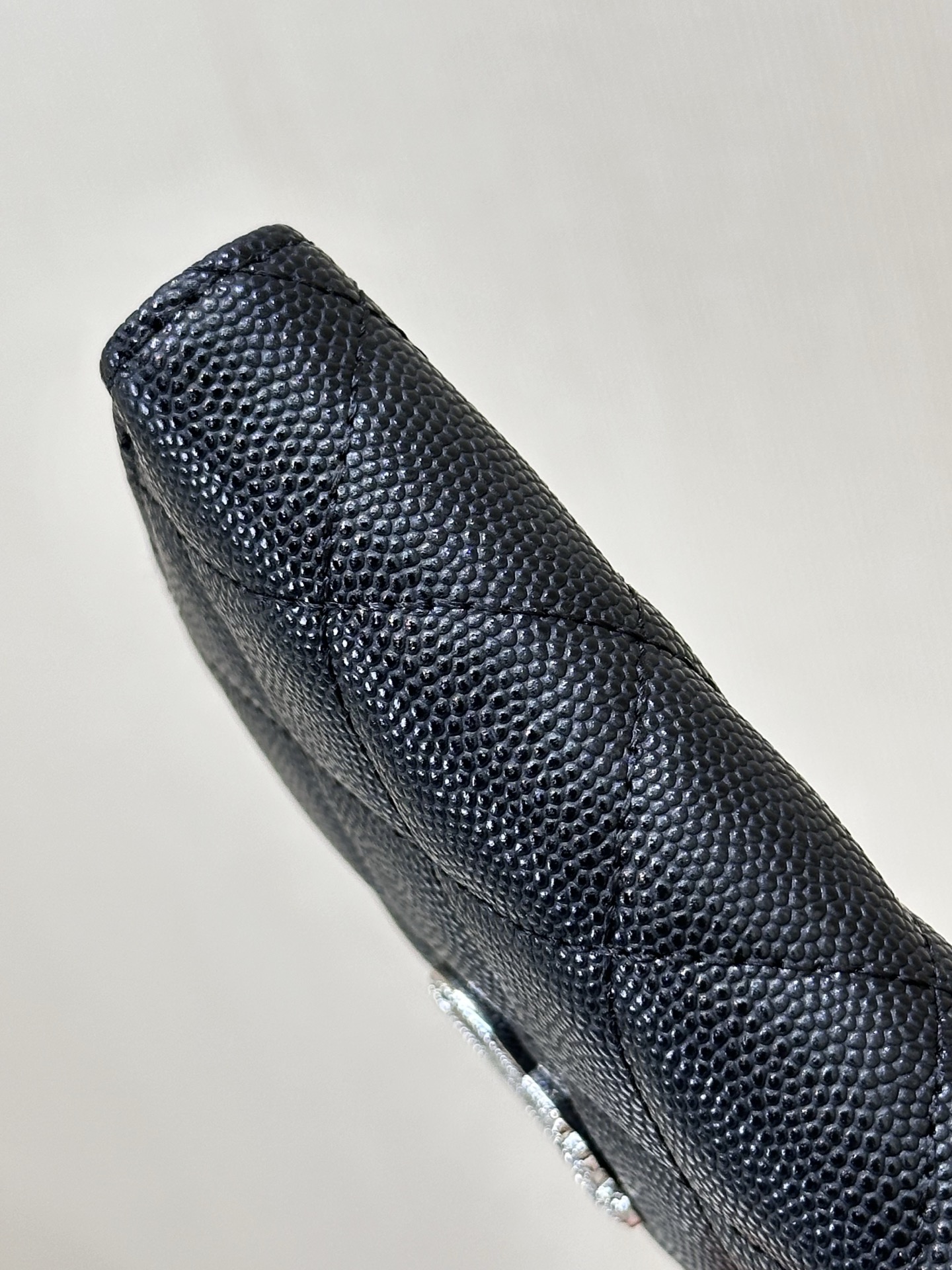 Chanel 高仿 黑色菱格長夾 CC金標拉鍊皮夾| 10 Chanel 高仿 黑色菱格長夾 CC金標拉鍊皮夾