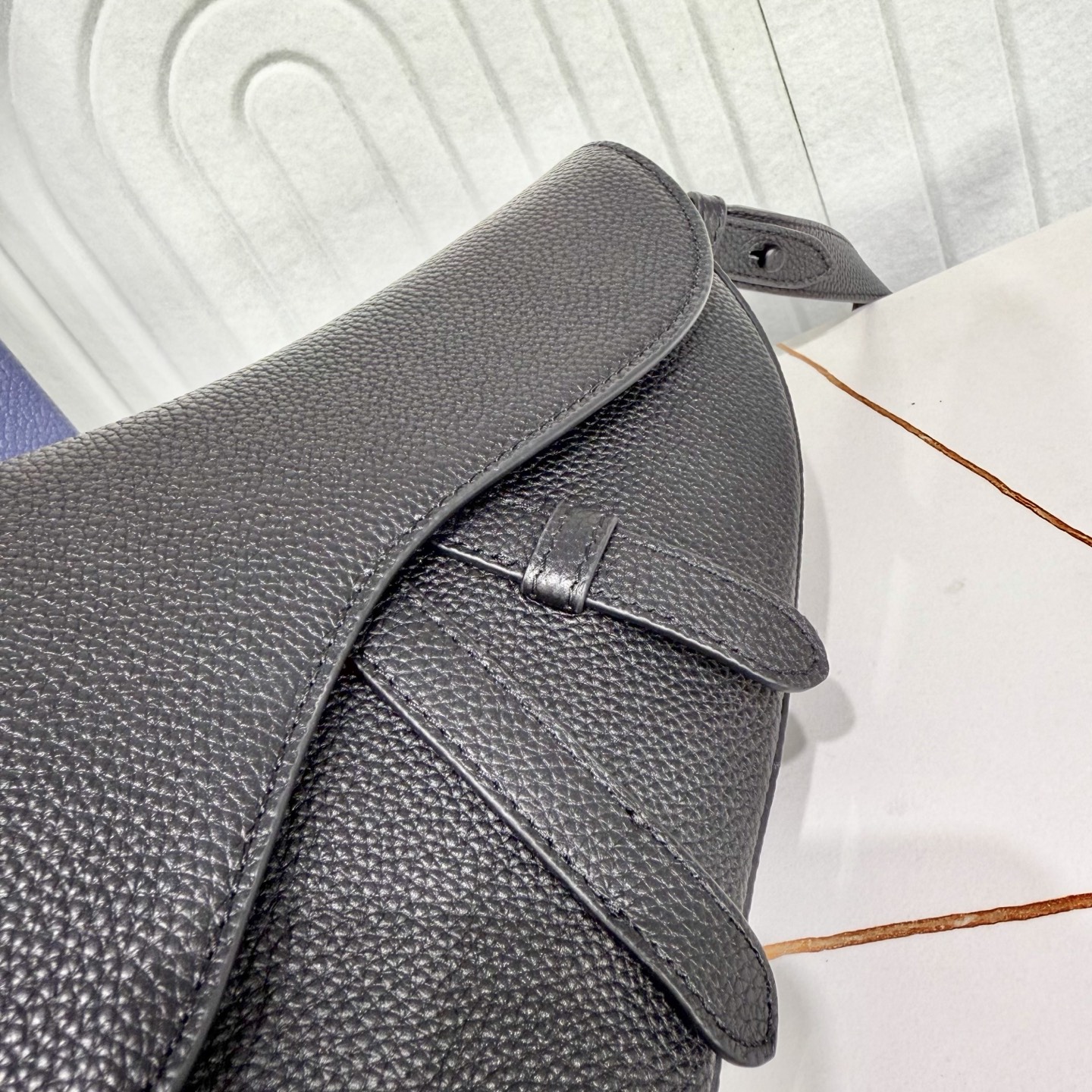 Dior 高仿 Saddle 馬鞍包 全黑荔枝紋牛皮斜背包簡約款| 8 Dior 高仿 Saddle 馬鞍包 全黑荔枝紋牛皮斜背包簡約款