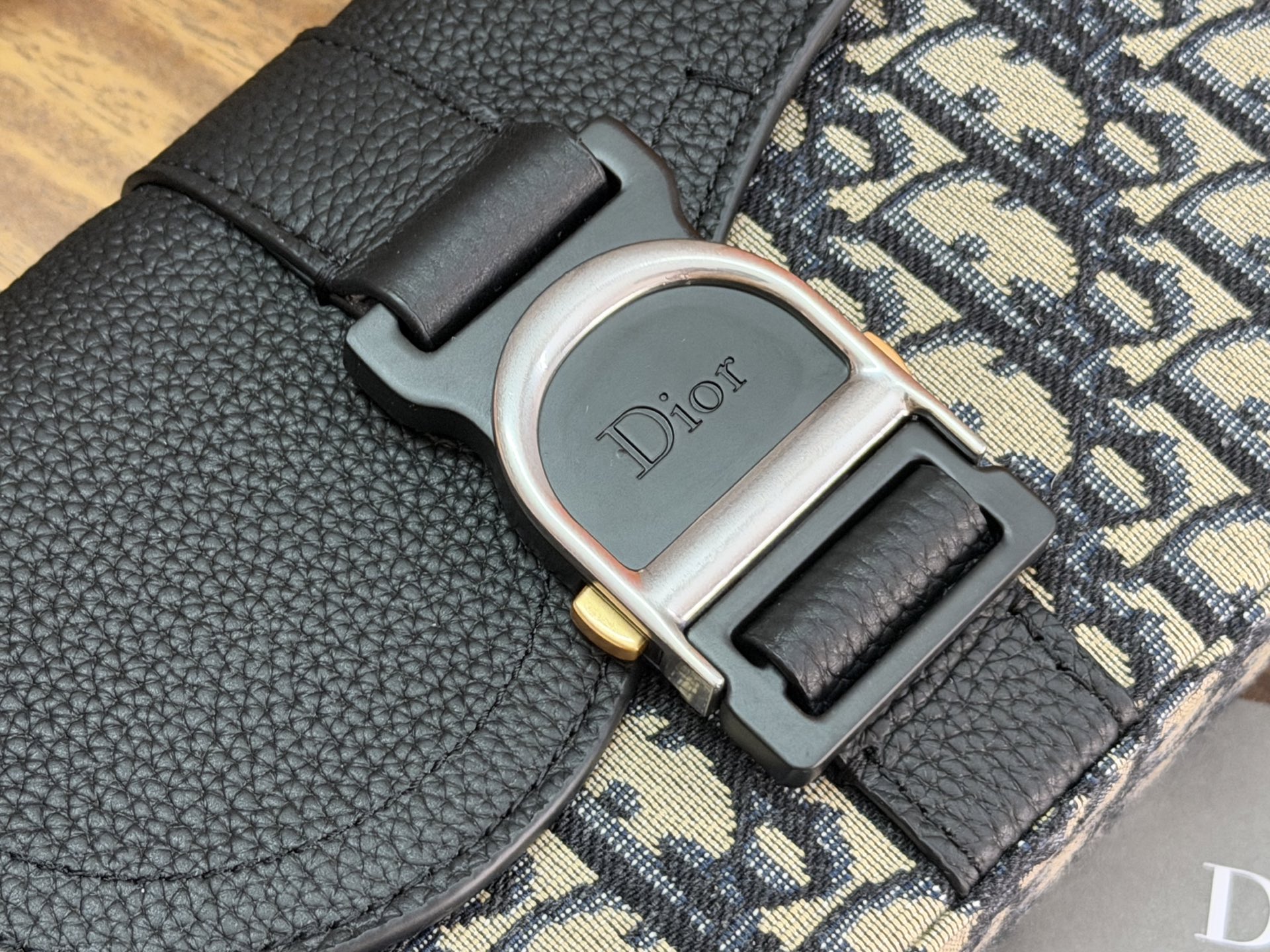 Dior 高仿 Saddle 馬鞍包 黑色拼接Oblique緹花斜背包| 12 Dior 高仿 Saddle 馬鞍包 黑色拼接Oblique緹花斜背包