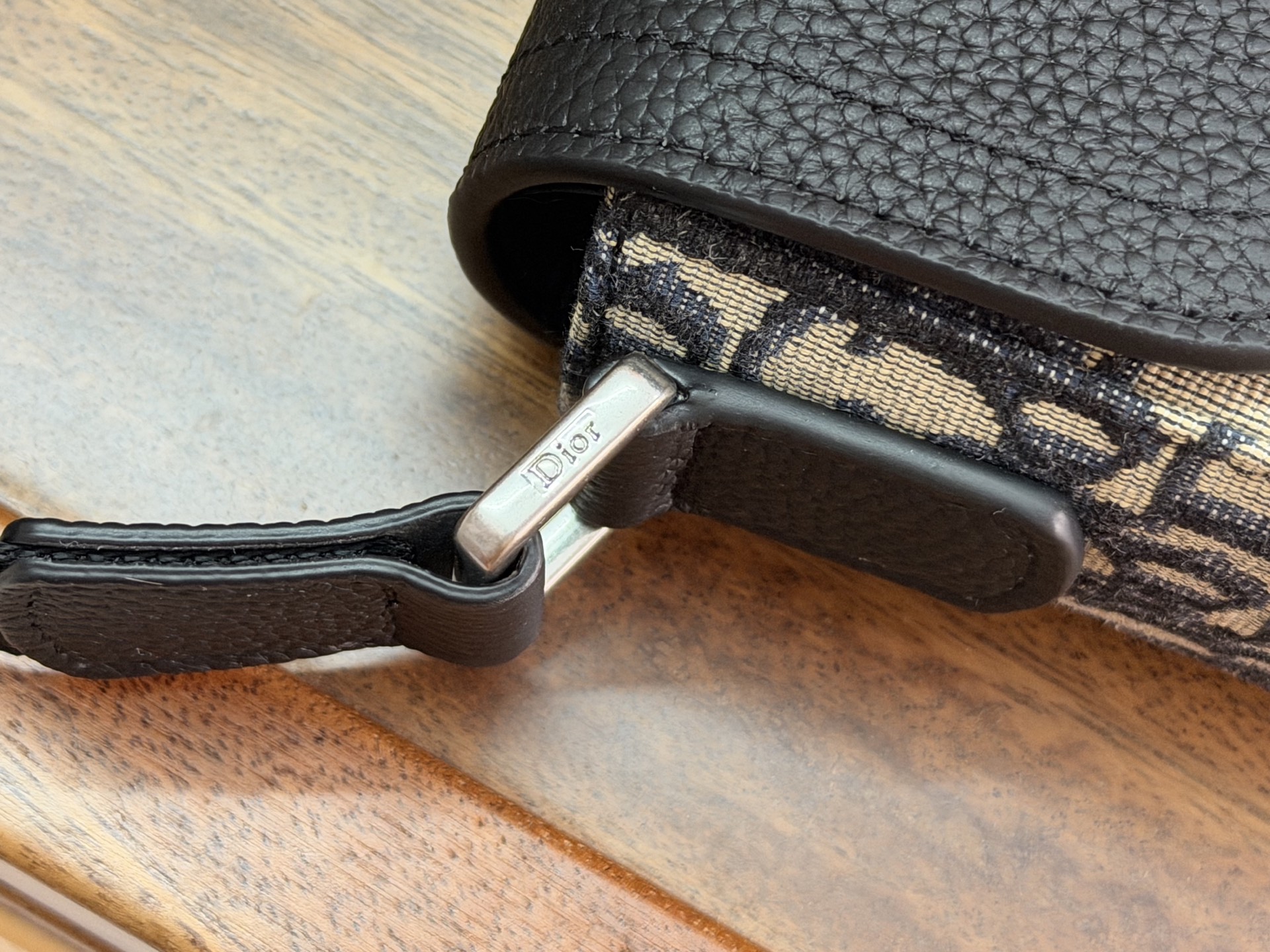 Dior 高仿 Saddle 馬鞍包 黑色拼接Oblique緹花斜背包| 11 Dior 高仿 Saddle 馬鞍包 黑色拼接Oblique緹花斜背包