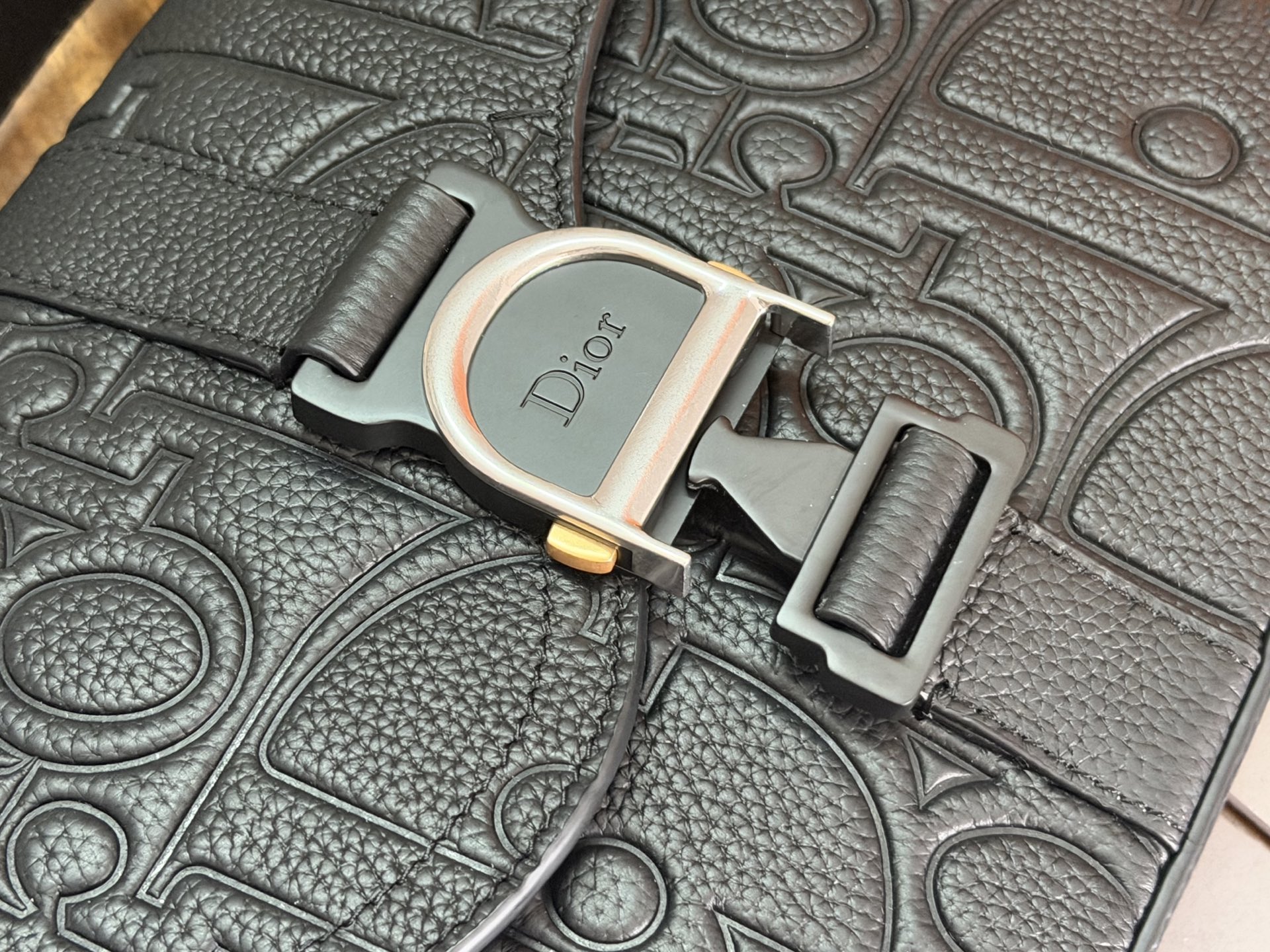 Dior 高仿 Saddle 馬鞍包 Oblique老花拼接黑色扣件斜背包| 10 Dior 高仿 Saddle 馬鞍包 Oblique老花拼接黑色扣件斜背包