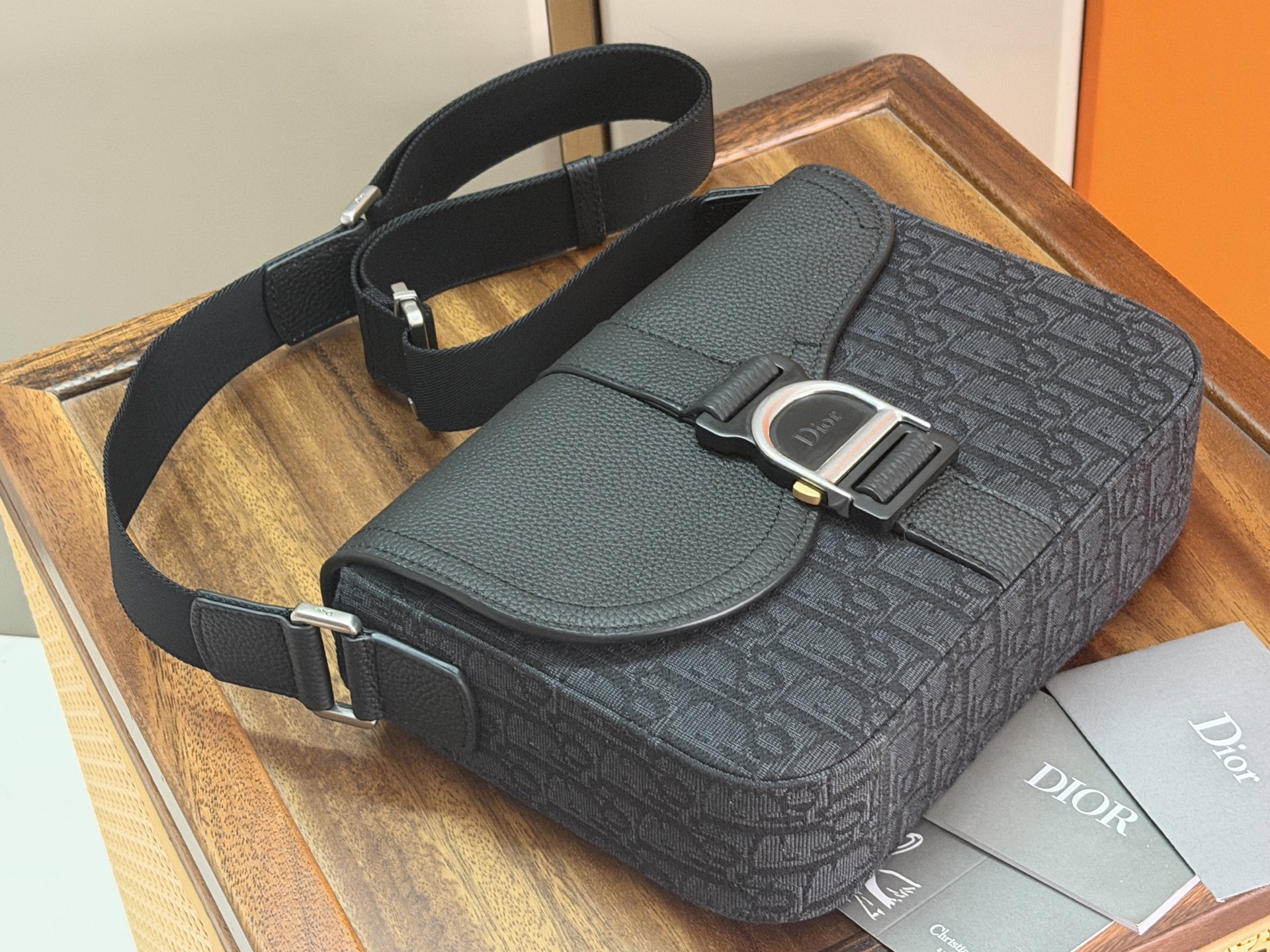 Dior 原單 Saddle 馬鞍包 全黑壓紋皮革迷你斜背包| 12 Dior 原單 Saddle 馬鞍包 全黑壓紋皮革迷你斜背包