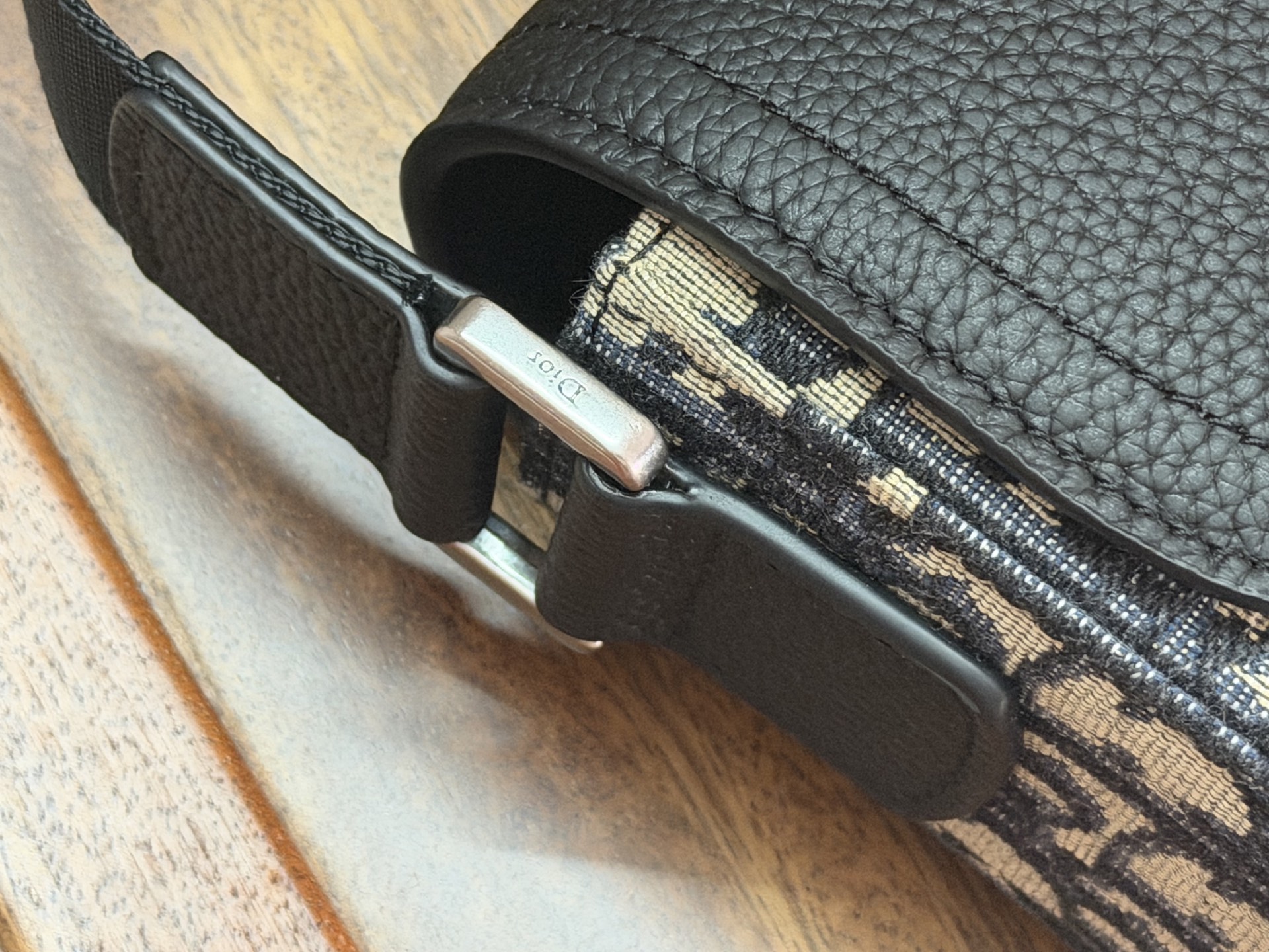 Dior 高仿 Saddle 馬鞍包 深色Oblique帆布簡約斜背包| 10 Dior 高仿 Saddle 馬鞍包 深色Oblique帆布簡約斜背包