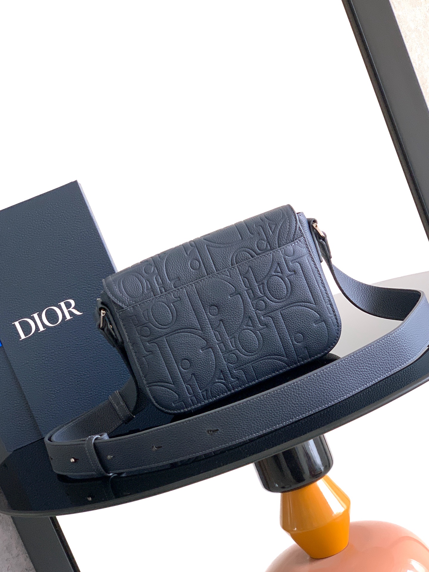 Dior 一比一 Saddle 馬鞍包 經典壓紋LOGO皮革扣環斜背包| 13 Dior 一比一 Saddle 馬鞍包 經典壓紋LOGO皮革扣環斜背包