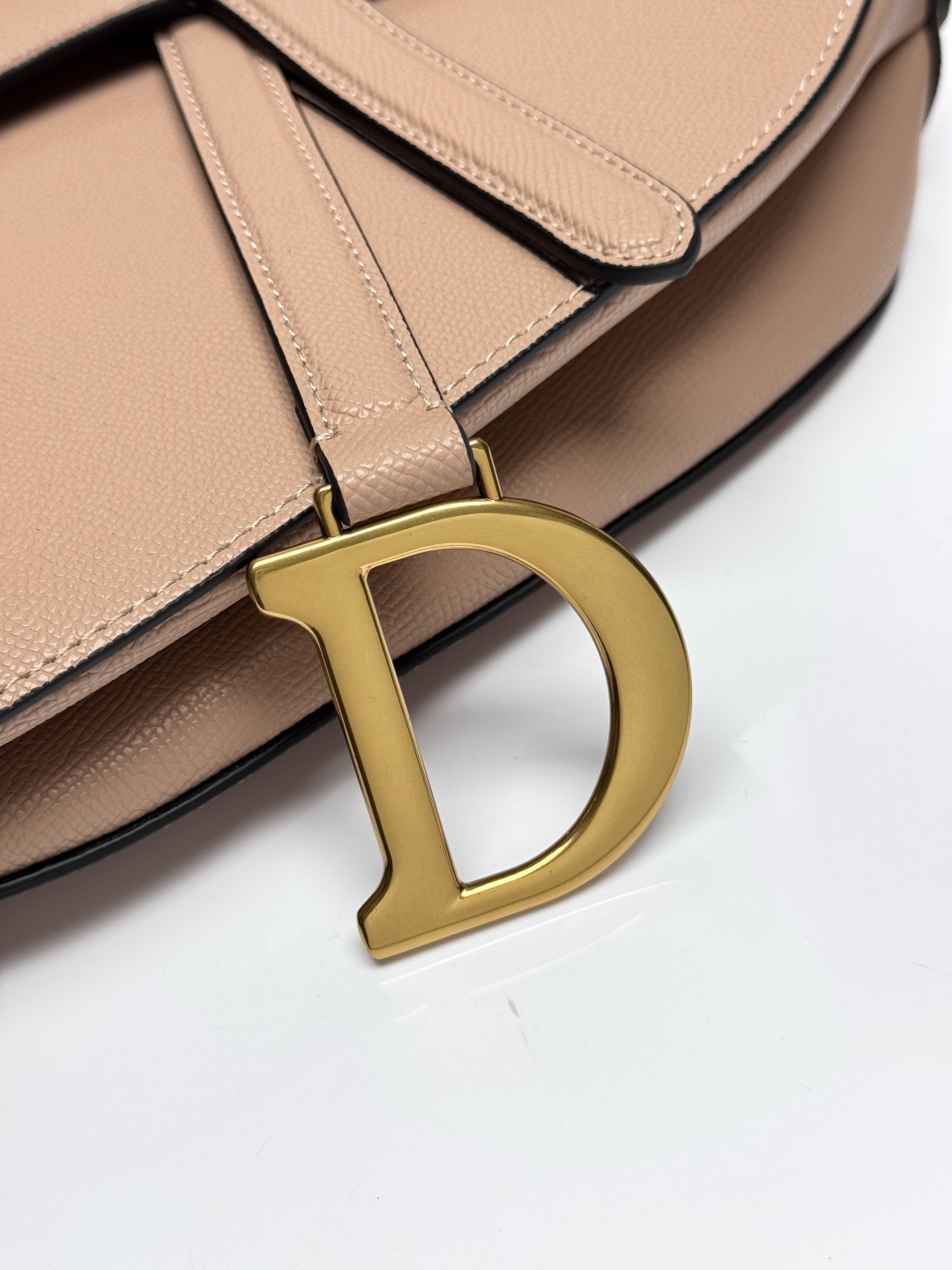 Dior 一比一馬鞍包 杏色經典單肩包優雅百搭斜背款| 10 Dior 一比一馬鞍包 杏色經典單肩包優雅百搭斜背款