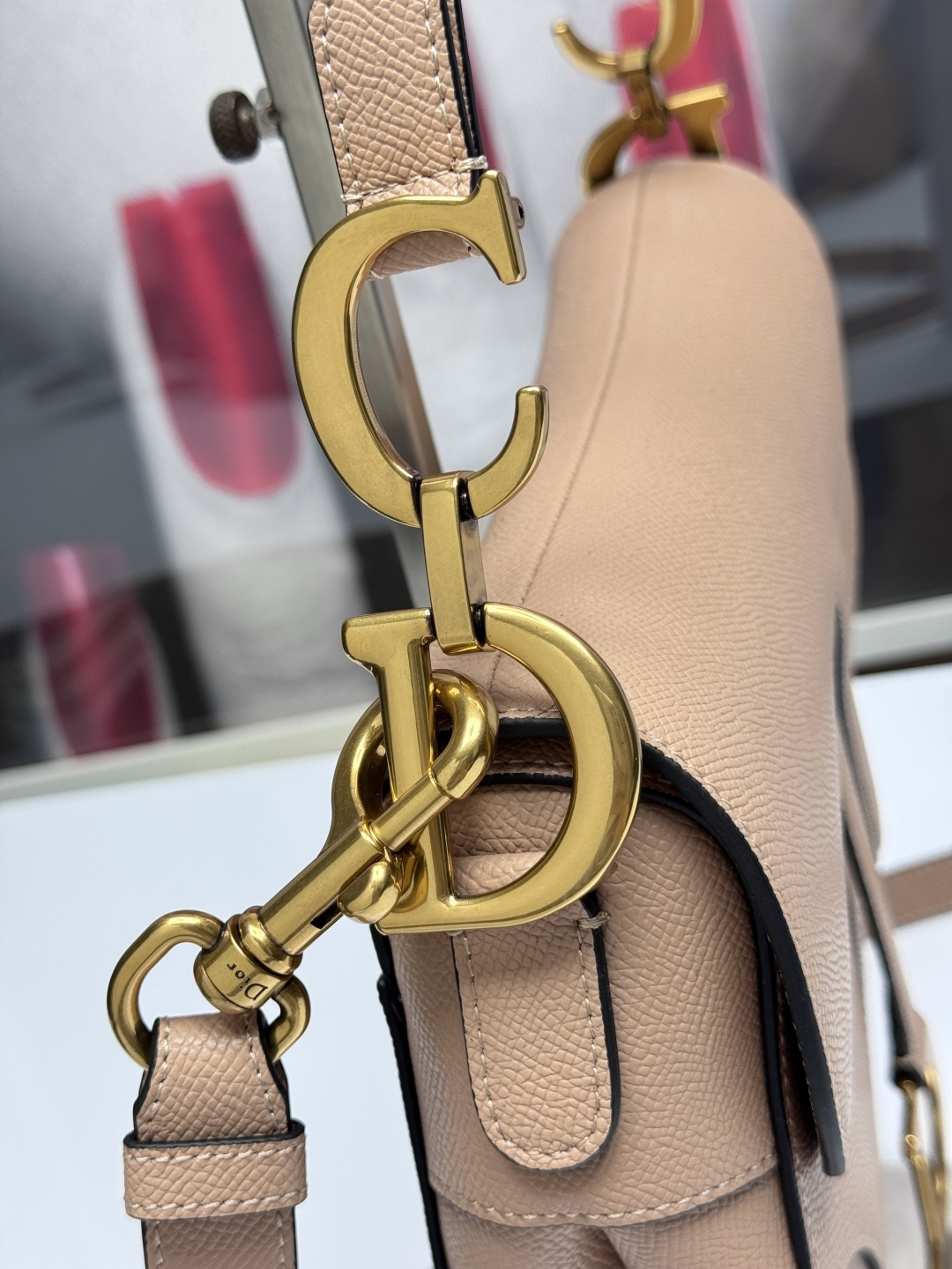 Dior 一比一馬鞍包 杏色經典單肩包優雅百搭斜背款| 9 Dior 一比一馬鞍包 杏色經典單肩包優雅百搭斜背款