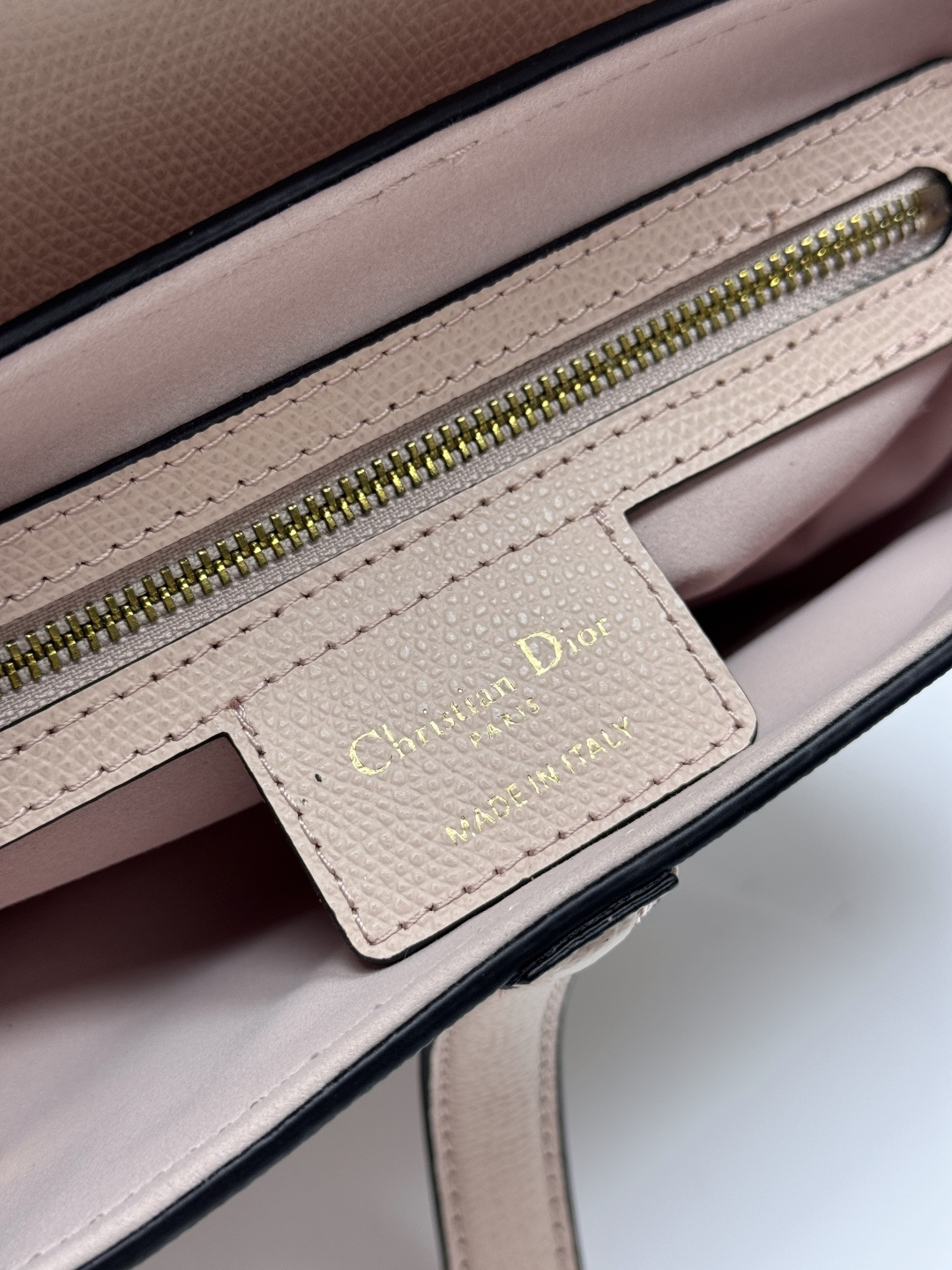 Dior A貨馬鞍包 淺粉裸色氣質單肩包優雅斜背款| 8 Dior A貨馬鞍包 淺粉裸色氣質單肩包優雅斜背款