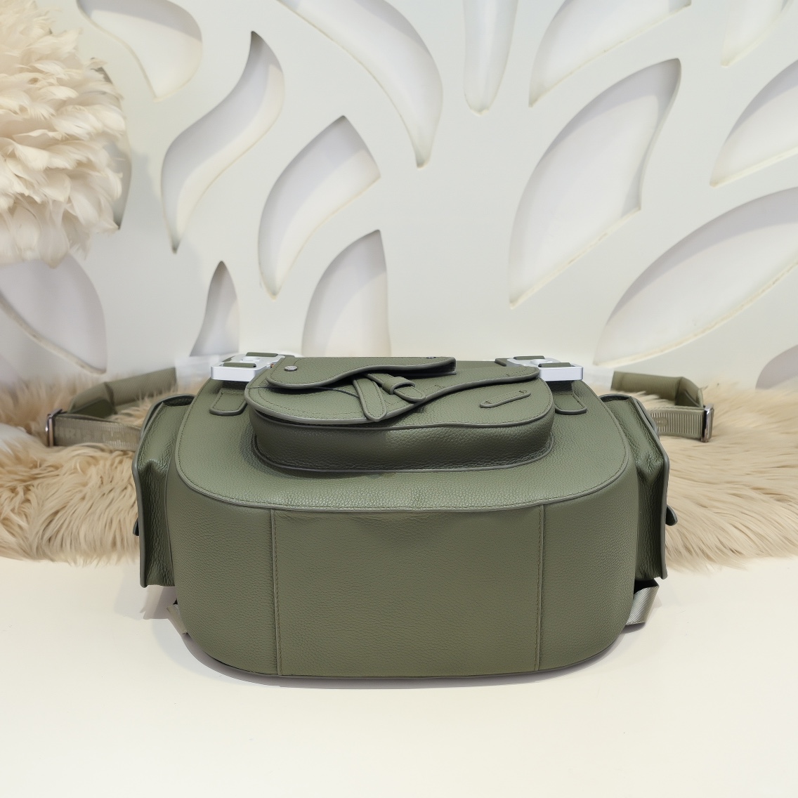 Dior 高仿 Rider軍綠粒面牛皮後背包大容量旅行包| 9 Dior 高仿 Rider軍綠粒面牛皮後背包大容量旅行包